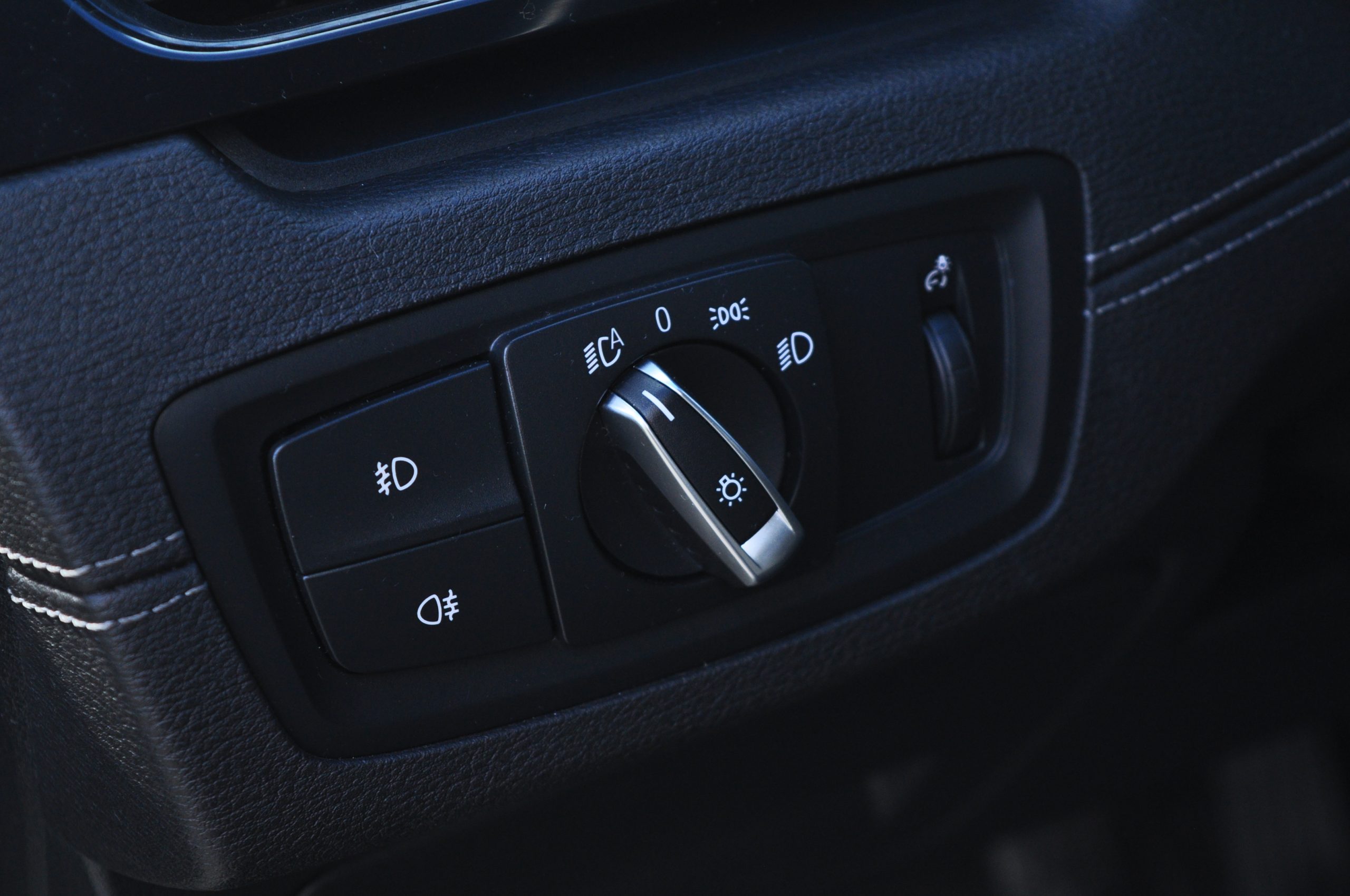 
								BMW X2 16d sDrive Usado com Garantia Faro Algarve cheio									