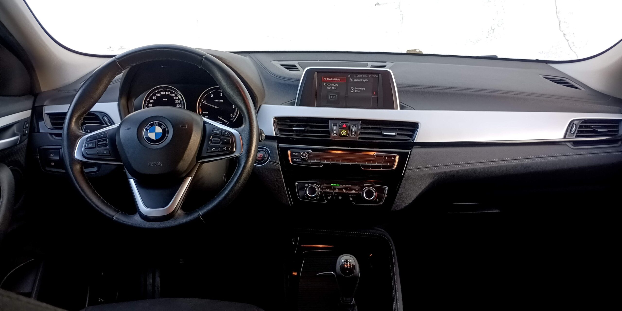 
								BMW X2 16d sDrive cheio									