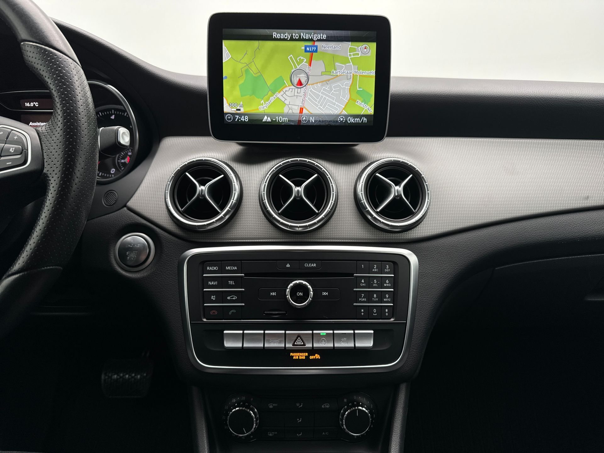 
								Mercedes-Benz CLA 200 AMG cheio									
