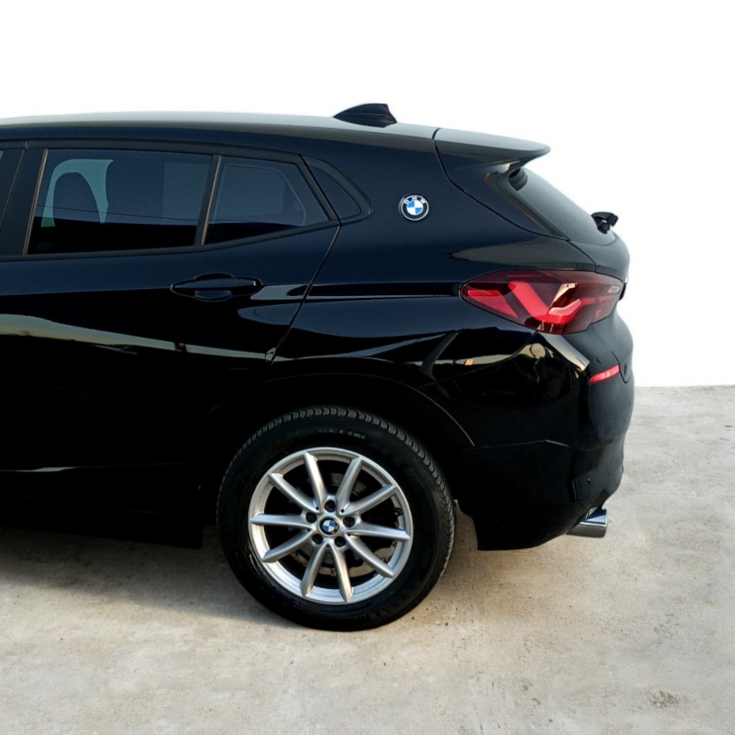 
								BMW X2 16d sDrive cheio									