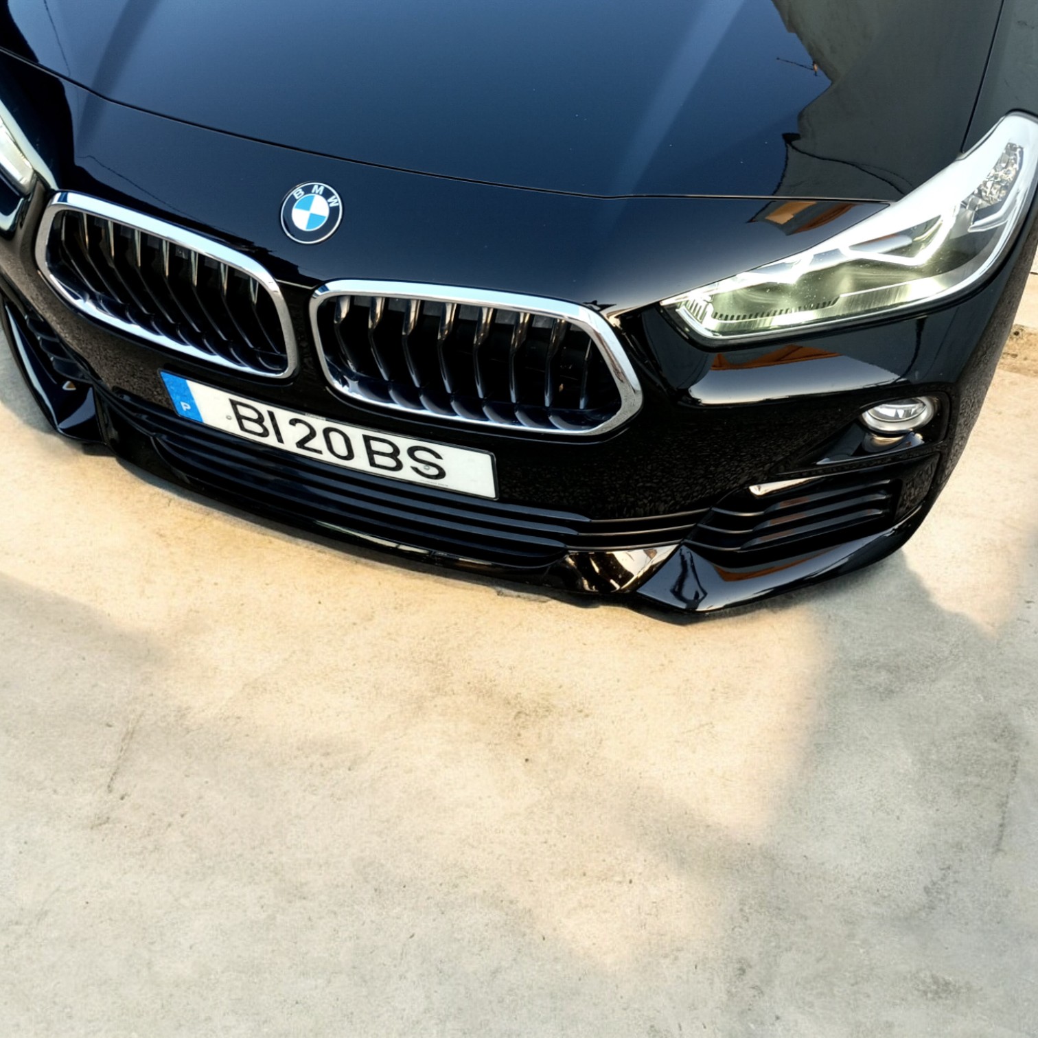 
								BMW X2 16d sDrive cheio									