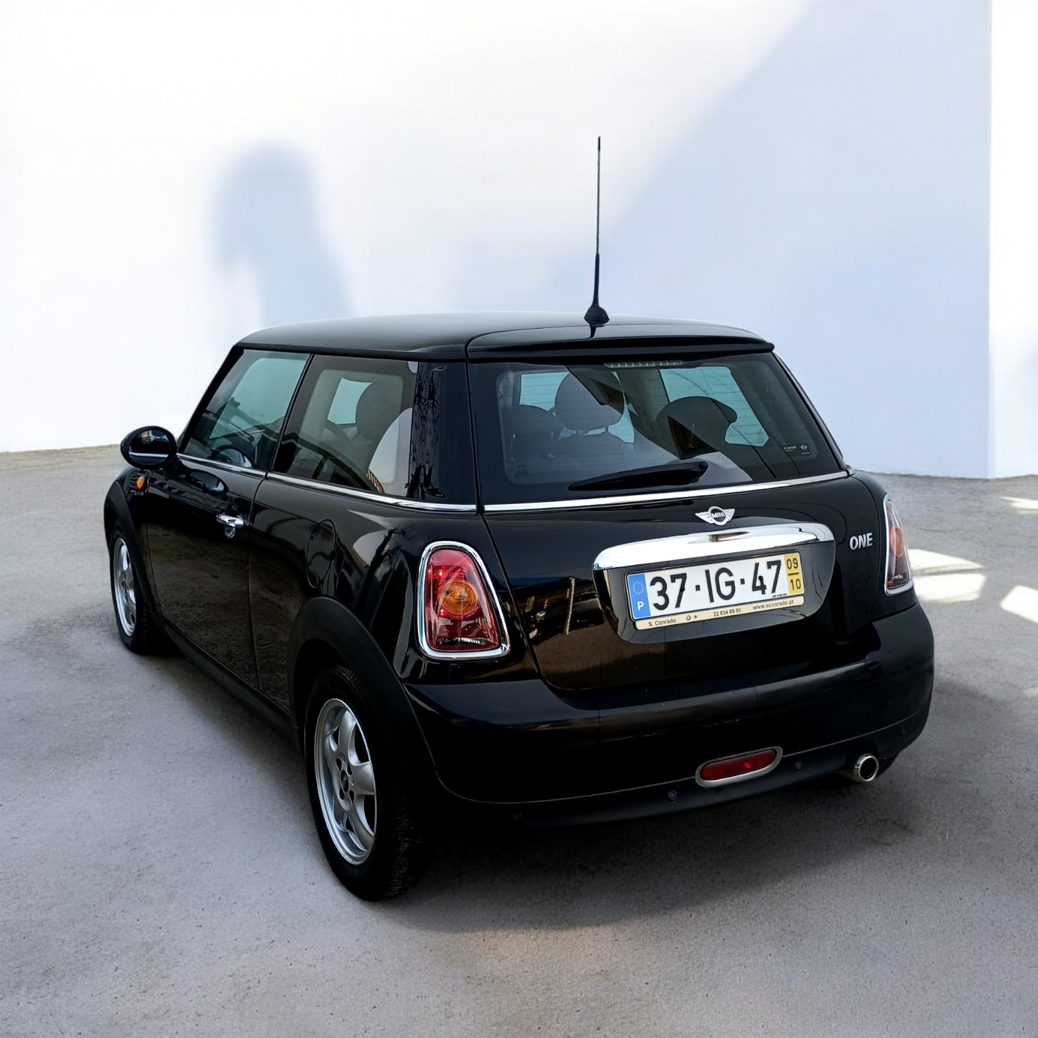 
								MINI One Cooper 2009 cheio									