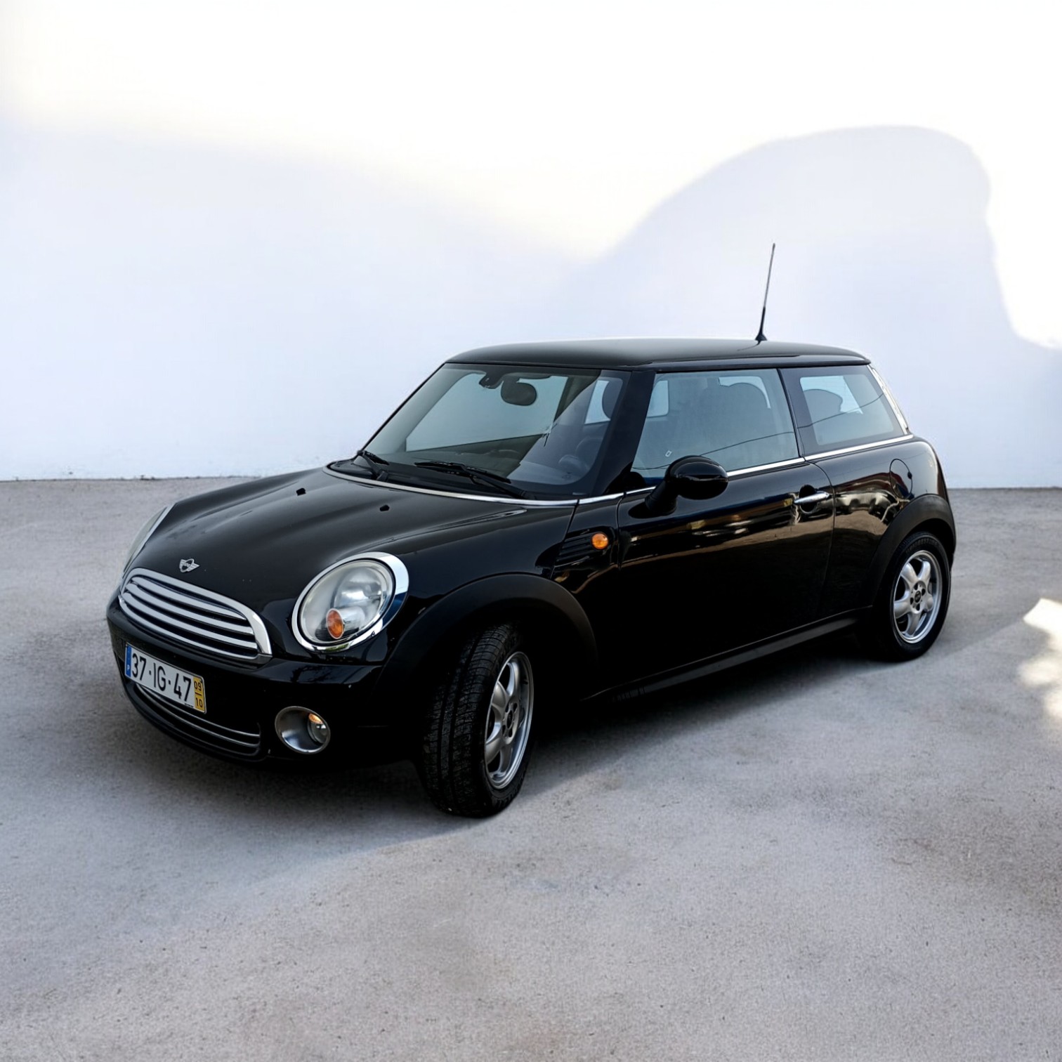 
								MINI One Cooper 2009 cheio									