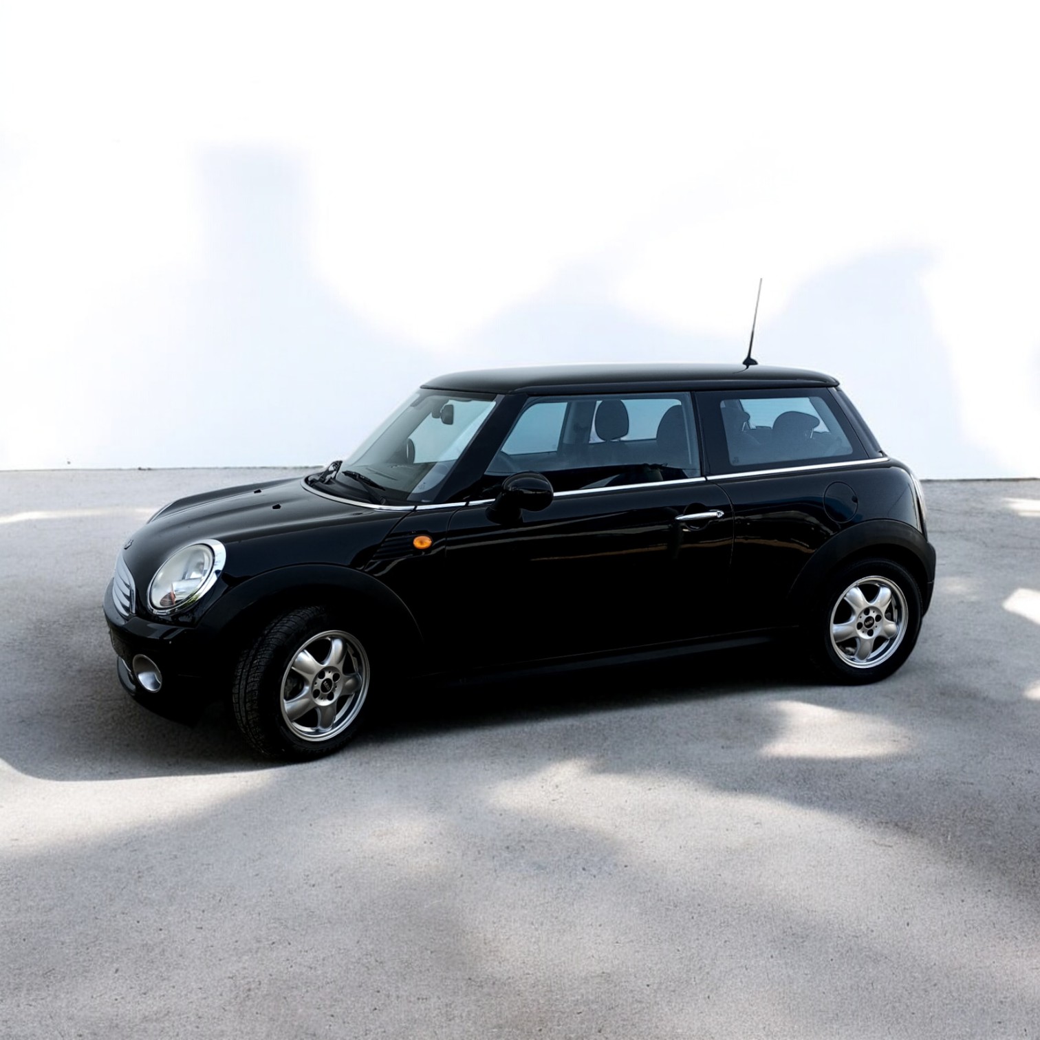 
								MINI One Cooper 2009 cheio									