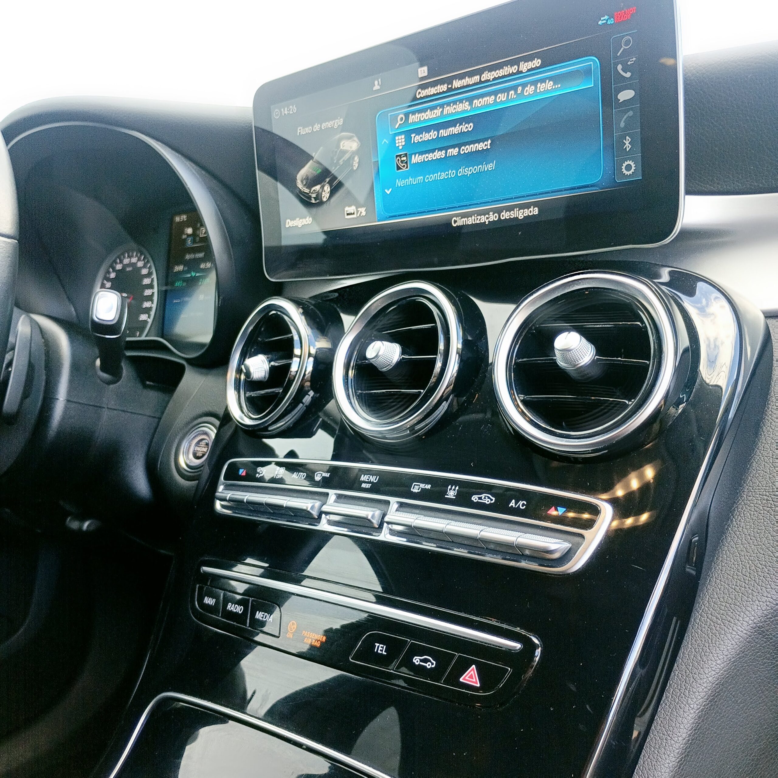 
								Mercedes-Benz C300de Avantgarde 2021 cheio									