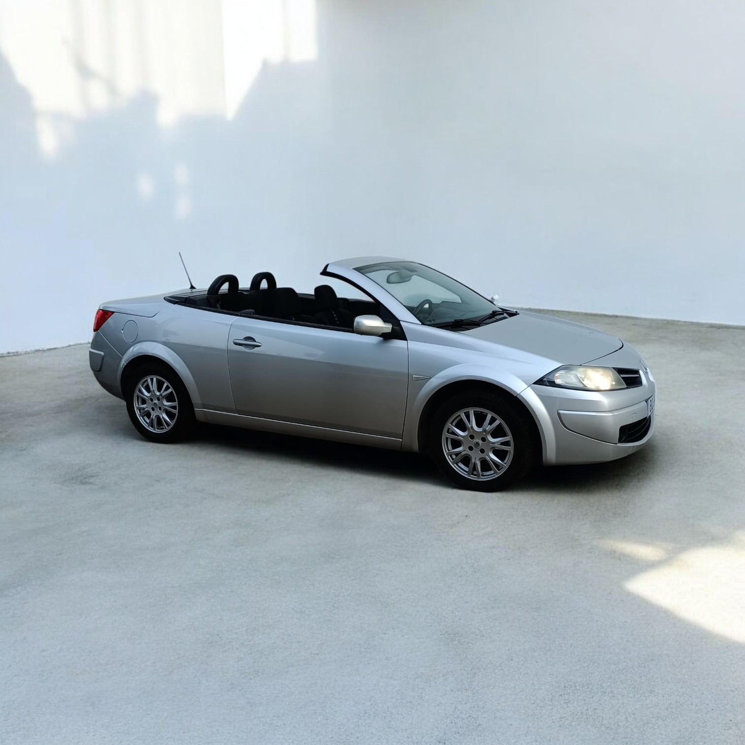 
								Renault Megane Cabrio DCi Karmann cheio									