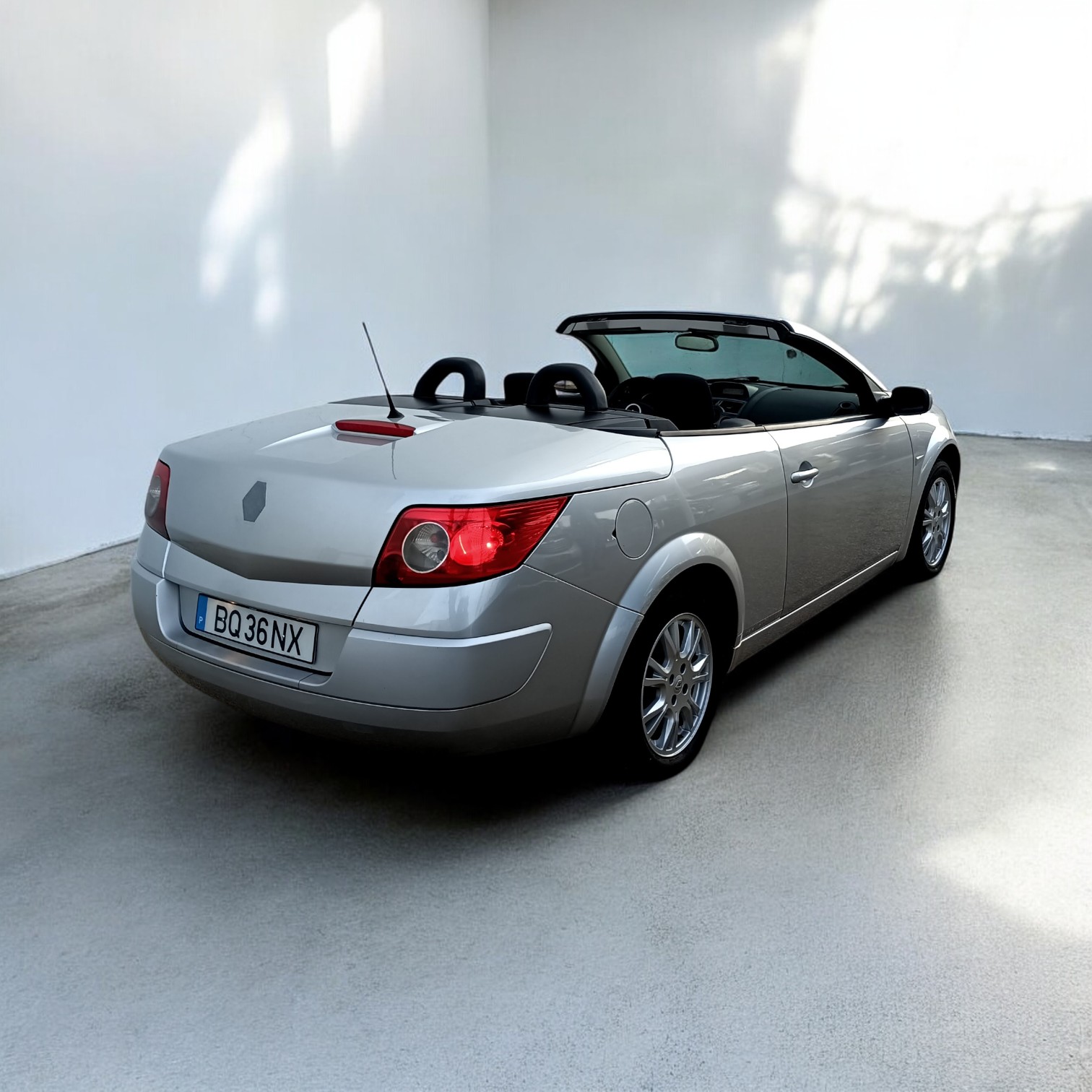 
								Renault Megane Cabrio DCi Karmann cheio									