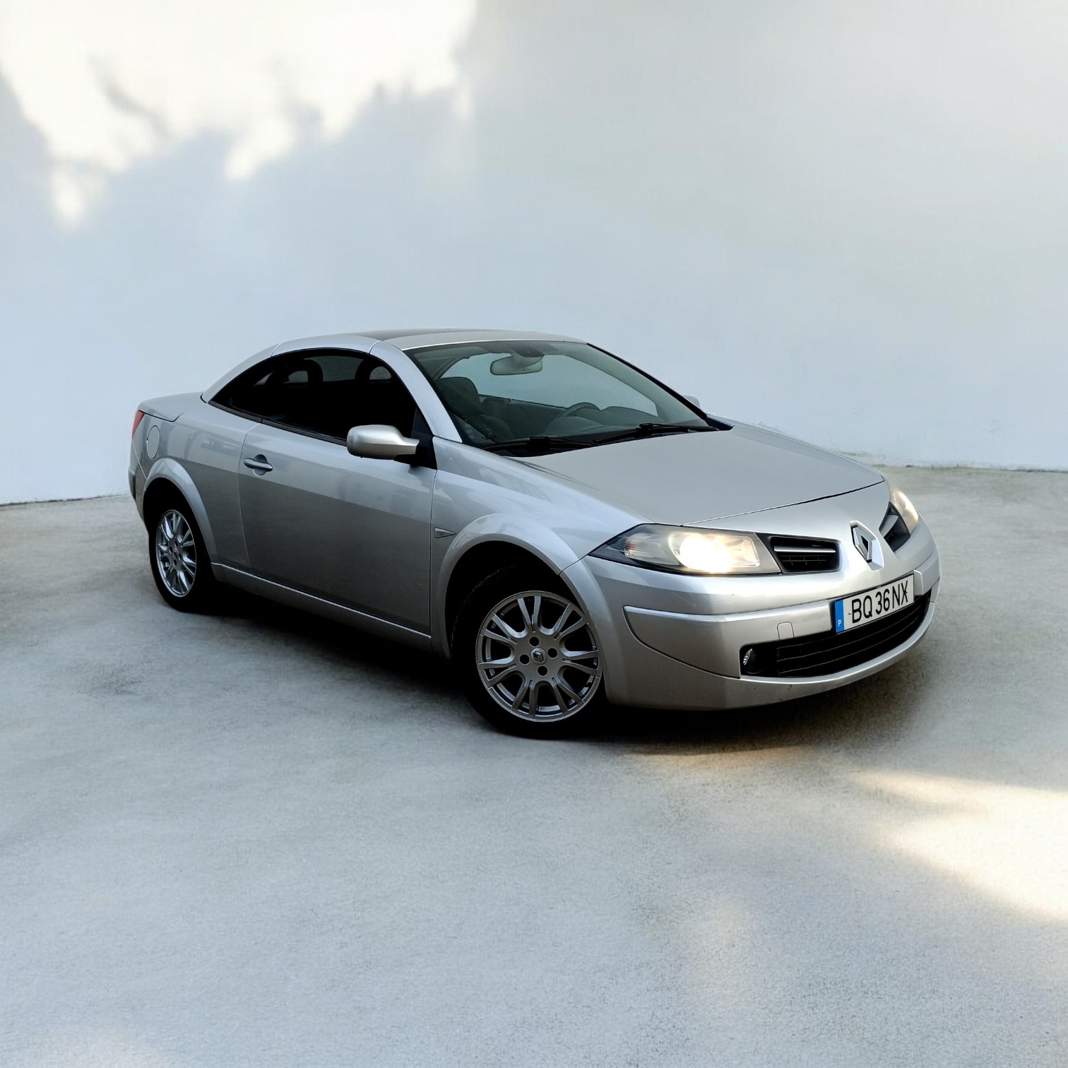 
								Renault Megane Cabrio DCi Karmann cheio									