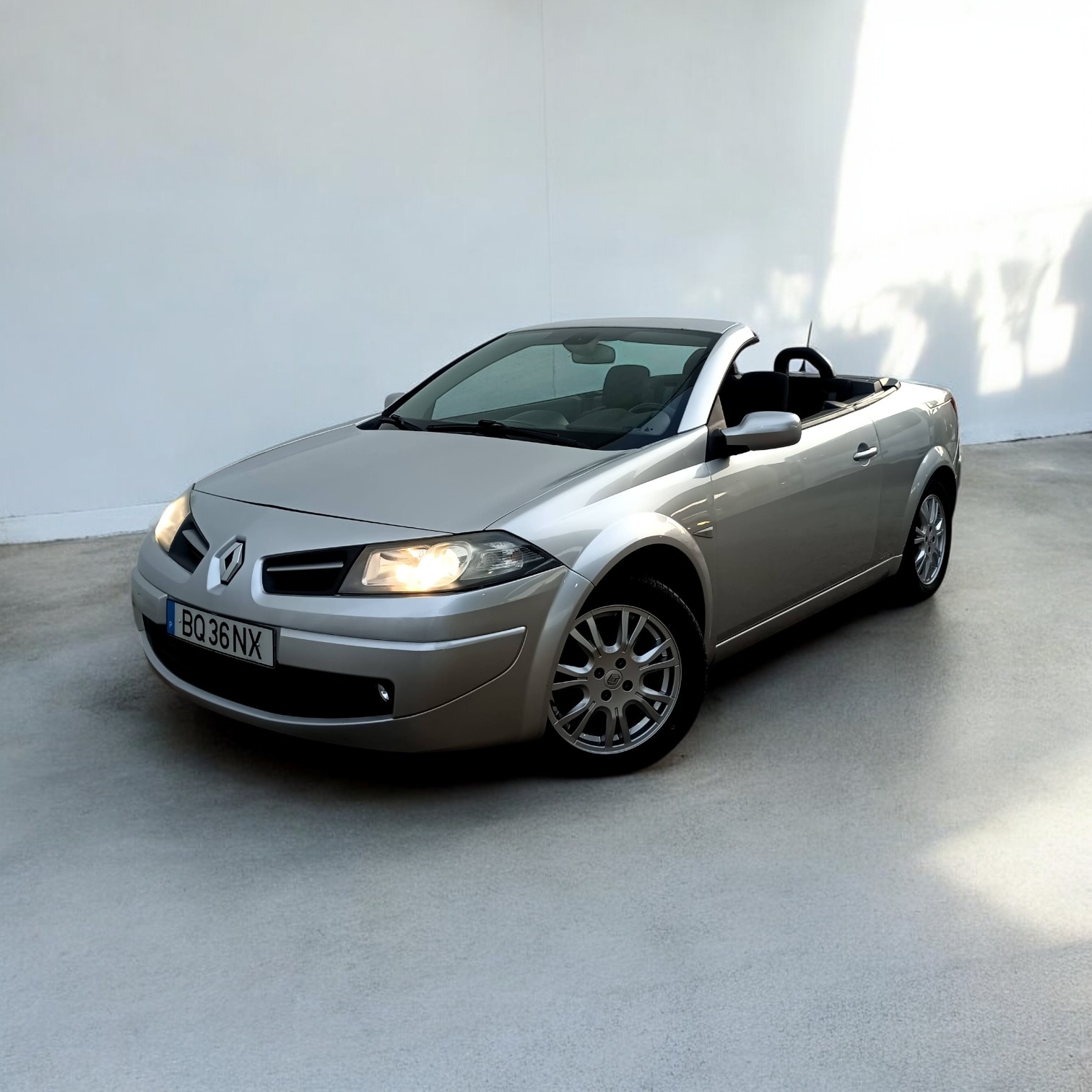 
								Renault Megane Cabrio DCi Karmann cheio									