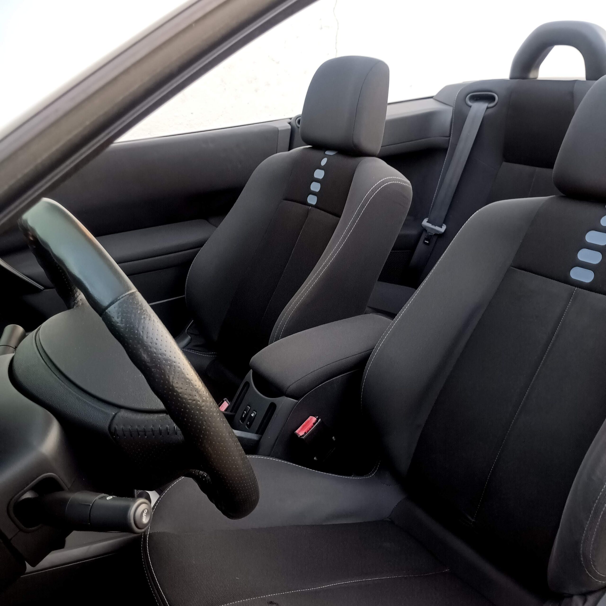 
								Renault Megane Cabrio DCi Karmann cheio									