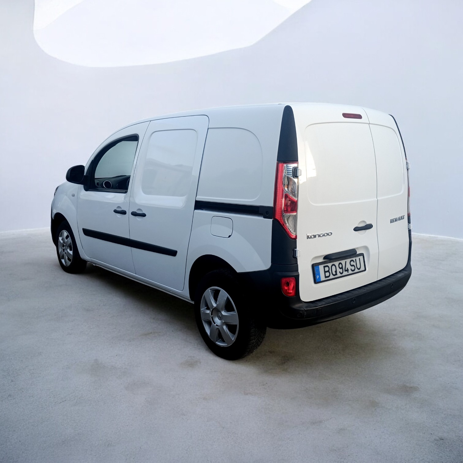 
								Renault Kangoo Dci 2019 cheio									
