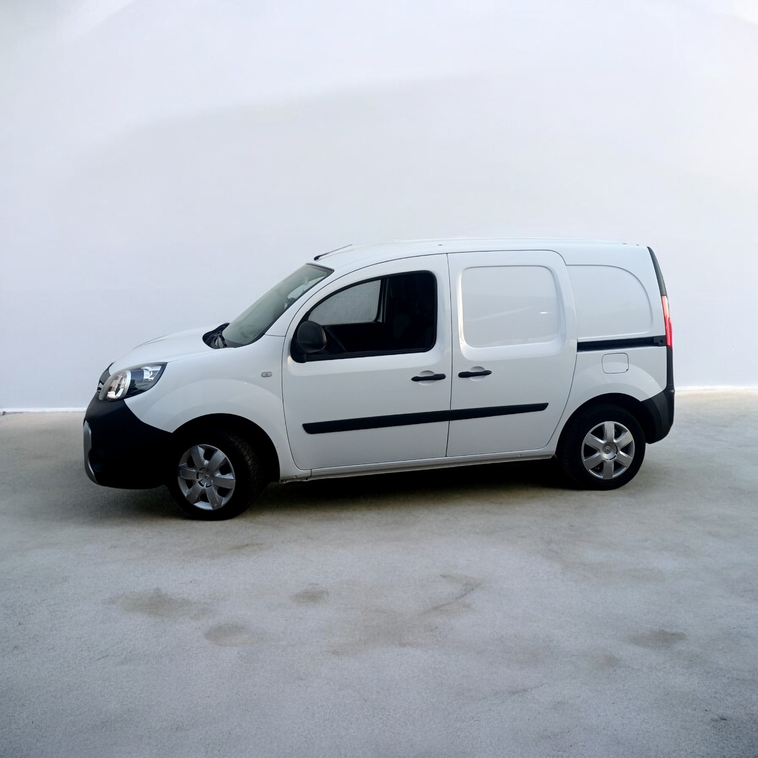 
								Renault Kangoo Dci 2019 cheio									