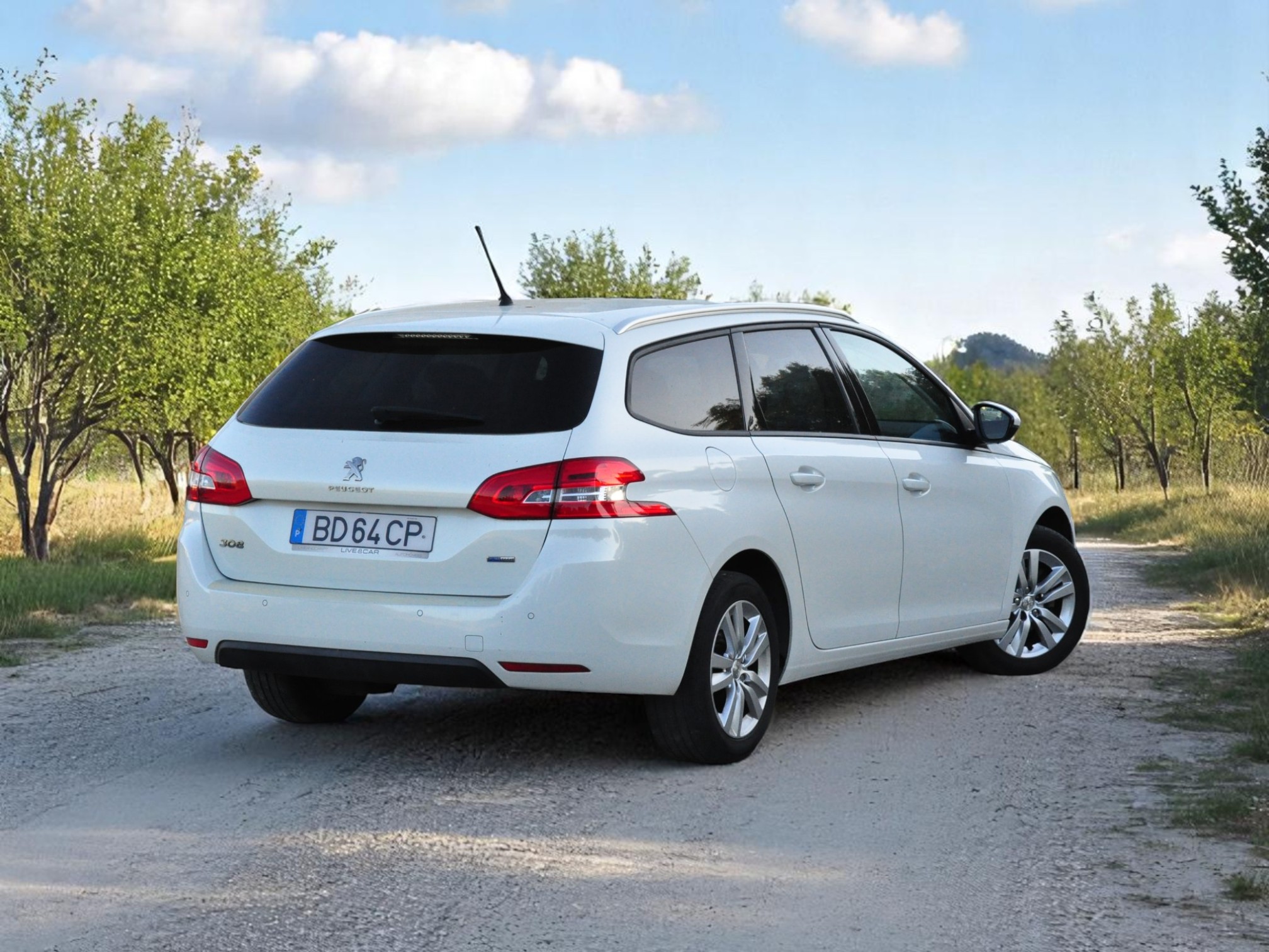 
								Peugeot 308 SW Usada – 119.000km – Gasolina – Ótimo Estado cheio									