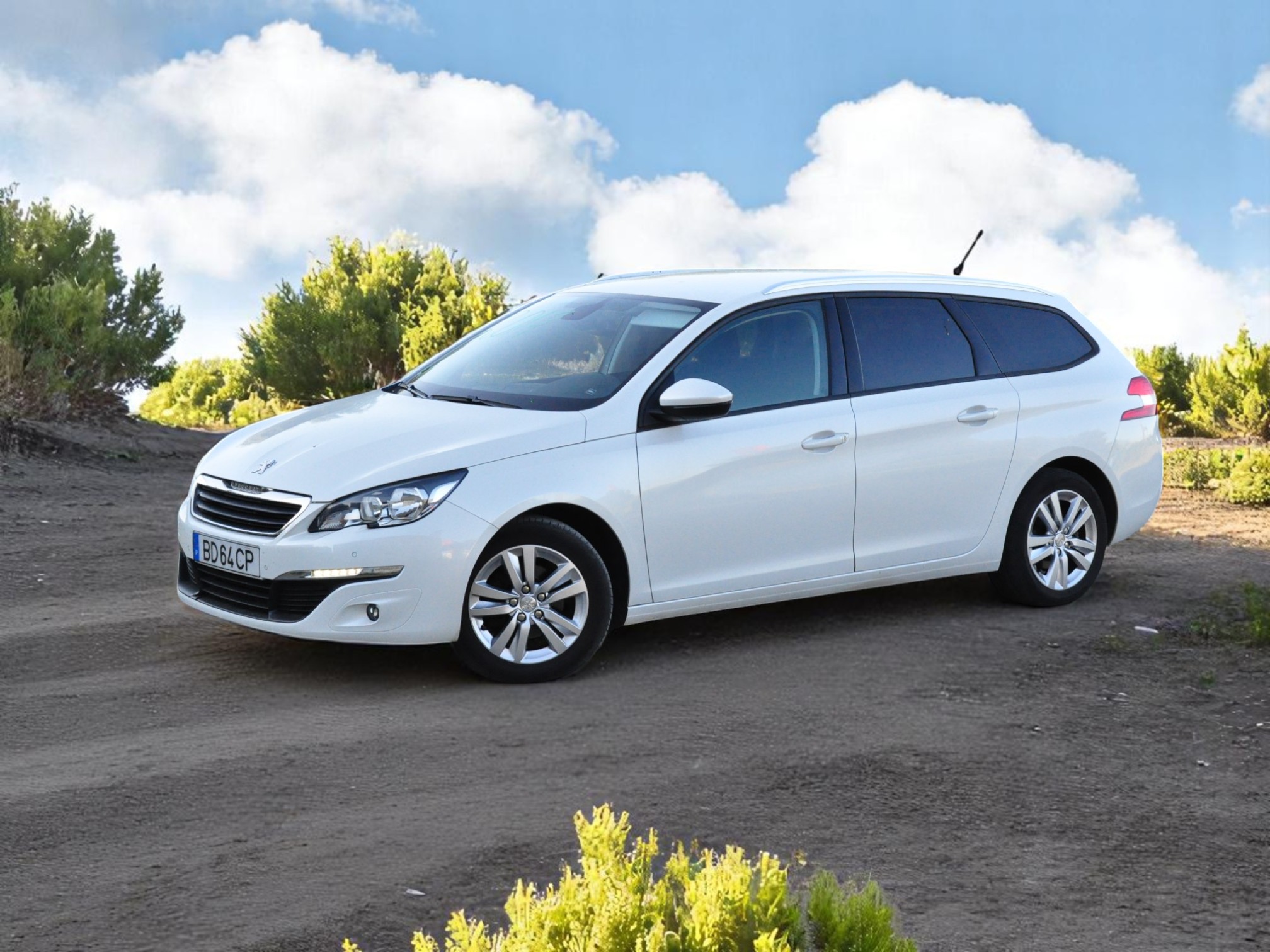 
								Peugeot 308 SW Usada – 119.000km – Gasolina – Ótimo Estado cheio									