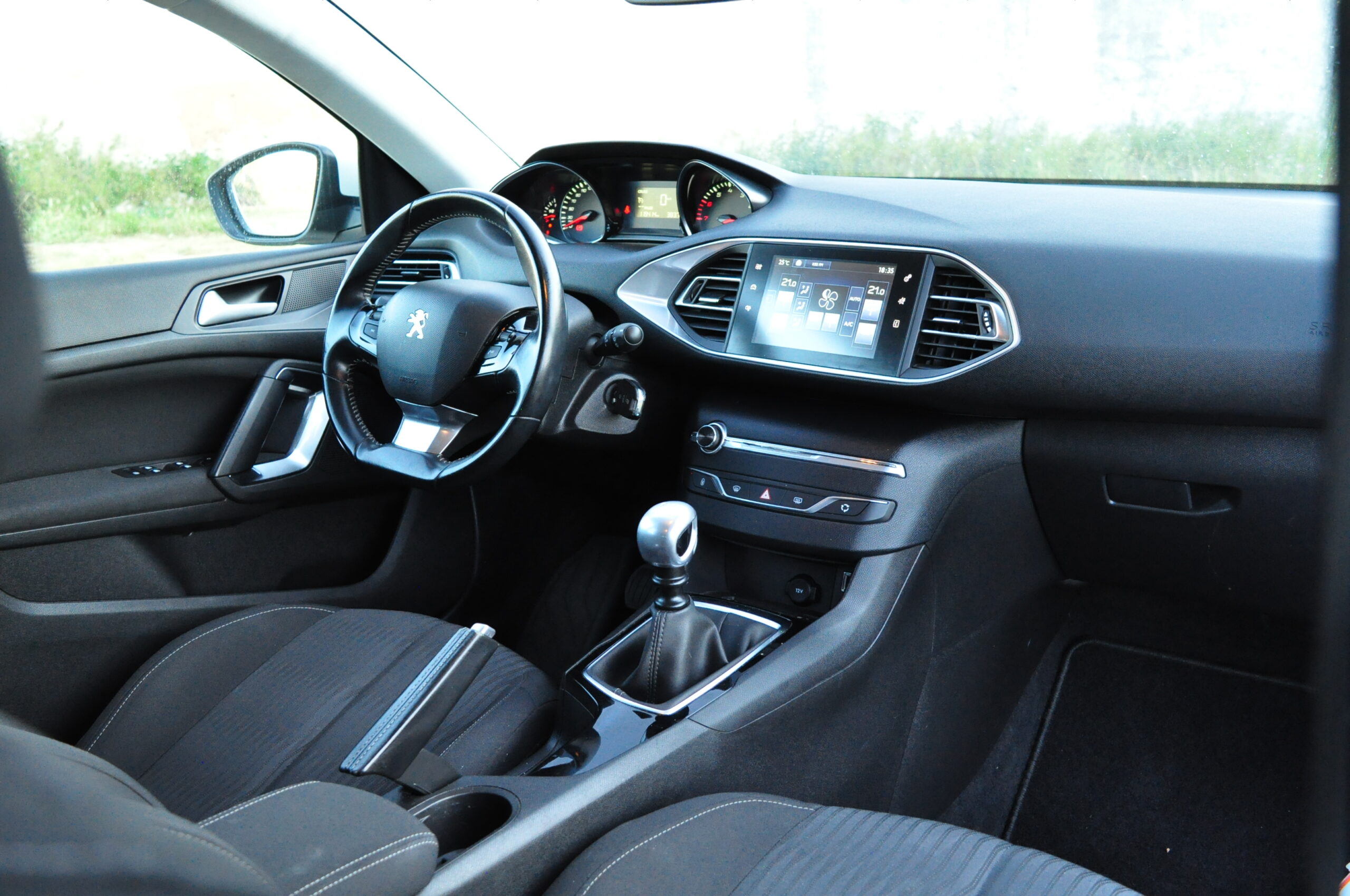 
								Peugeot 308 SW Usada – 119.000km – Gasolina – Ótimo Estado cheio									