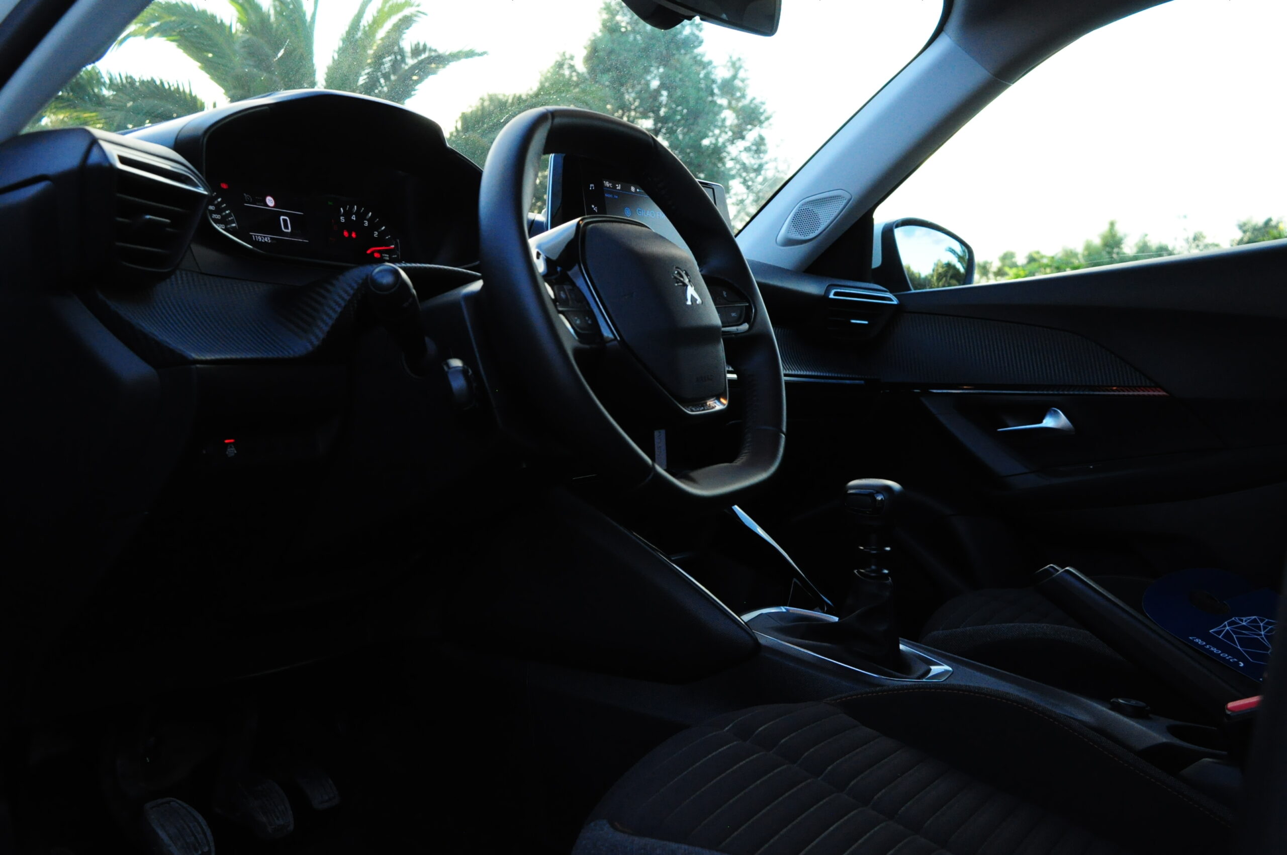 
								Peugeot 2008 BlueHDI 2020 – Usado – Gasóleo – Faro, Algarve cheio									