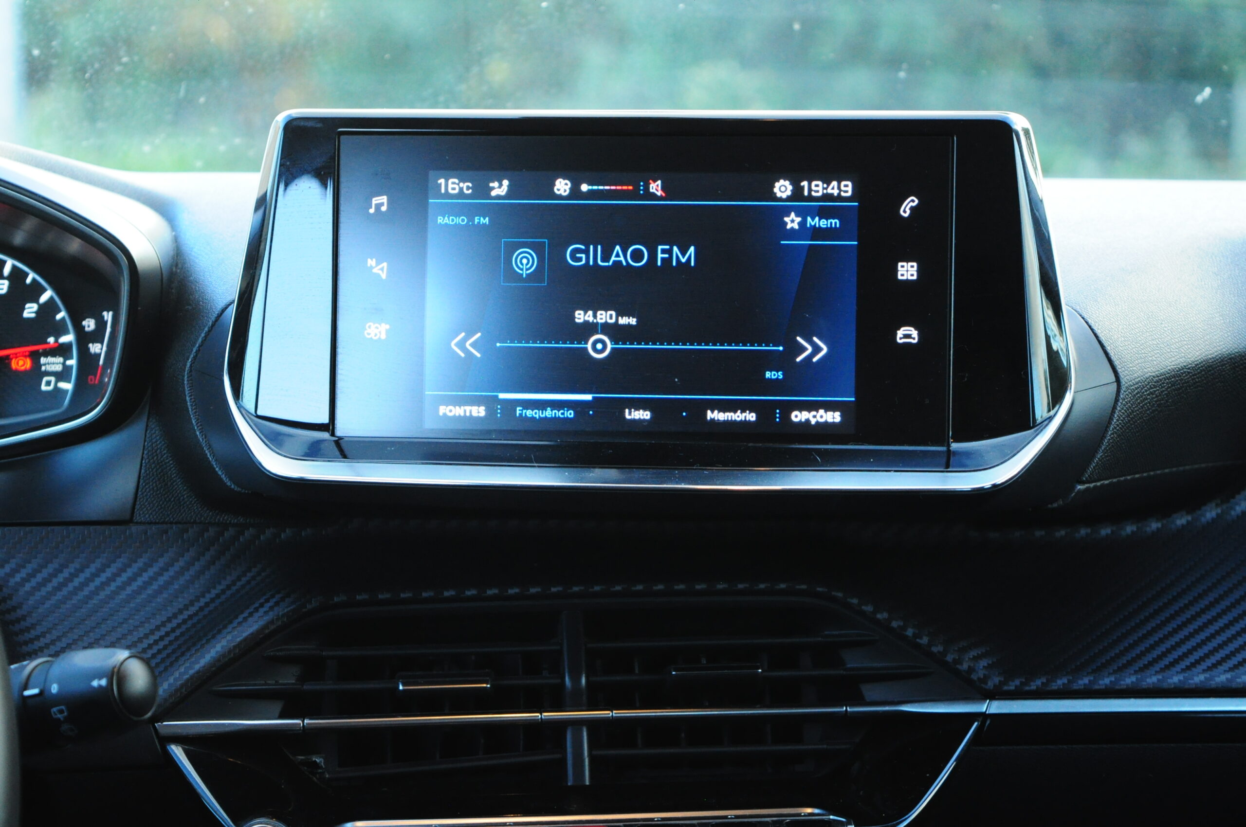 
								Peugeot 2008 BlueHDI 2020 – Usado – Gasóleo – Faro, Algarve cheio									
