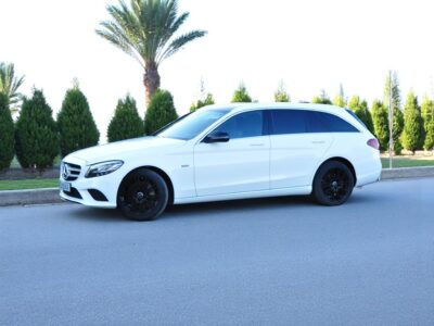 Mercedes-Benz C300de 2020 Usada com garantia – Faro Algarve