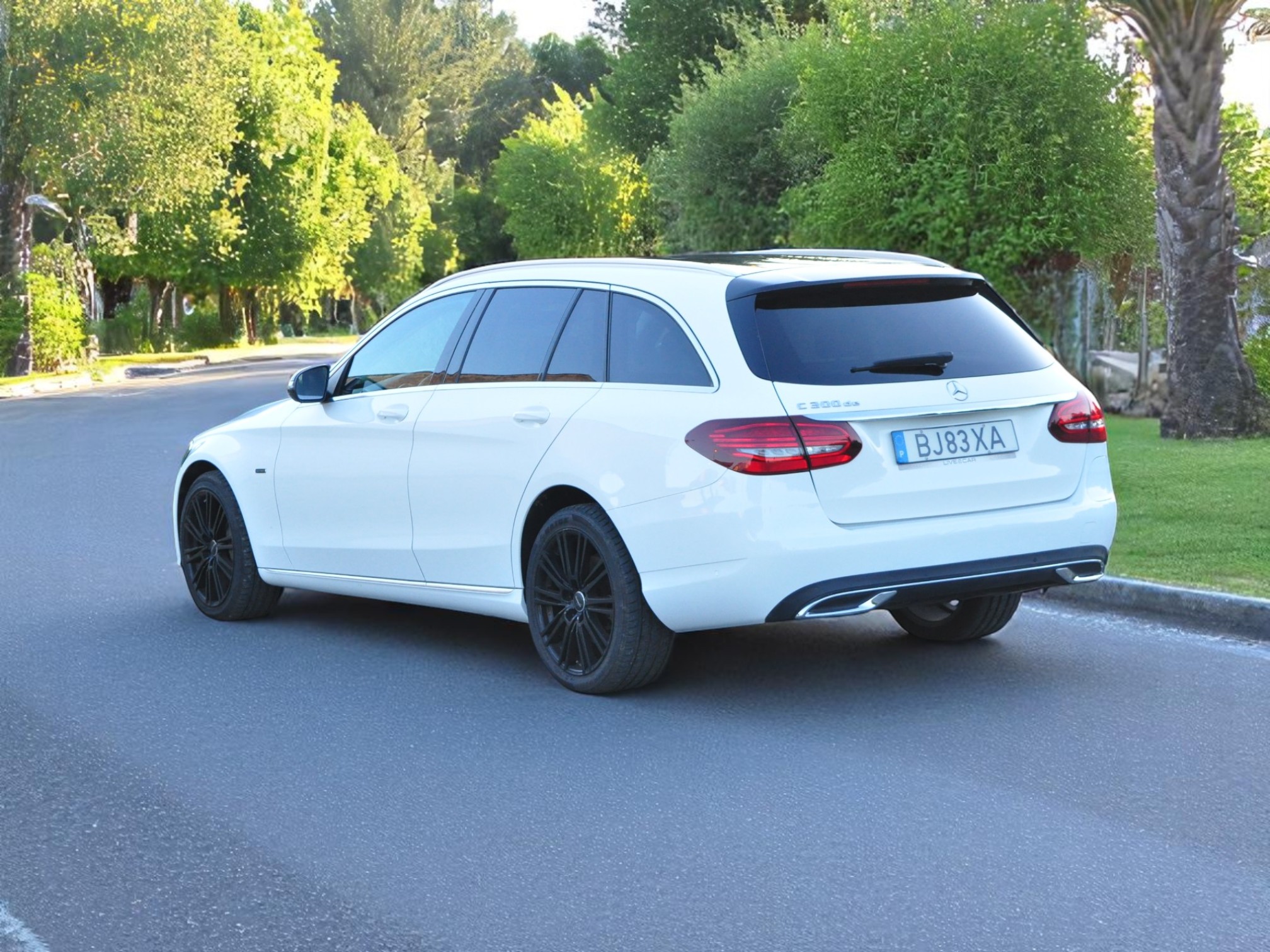 
								Mercedes-Benz C300de 2020 Usada com garantia – Faro Algarve cheio									