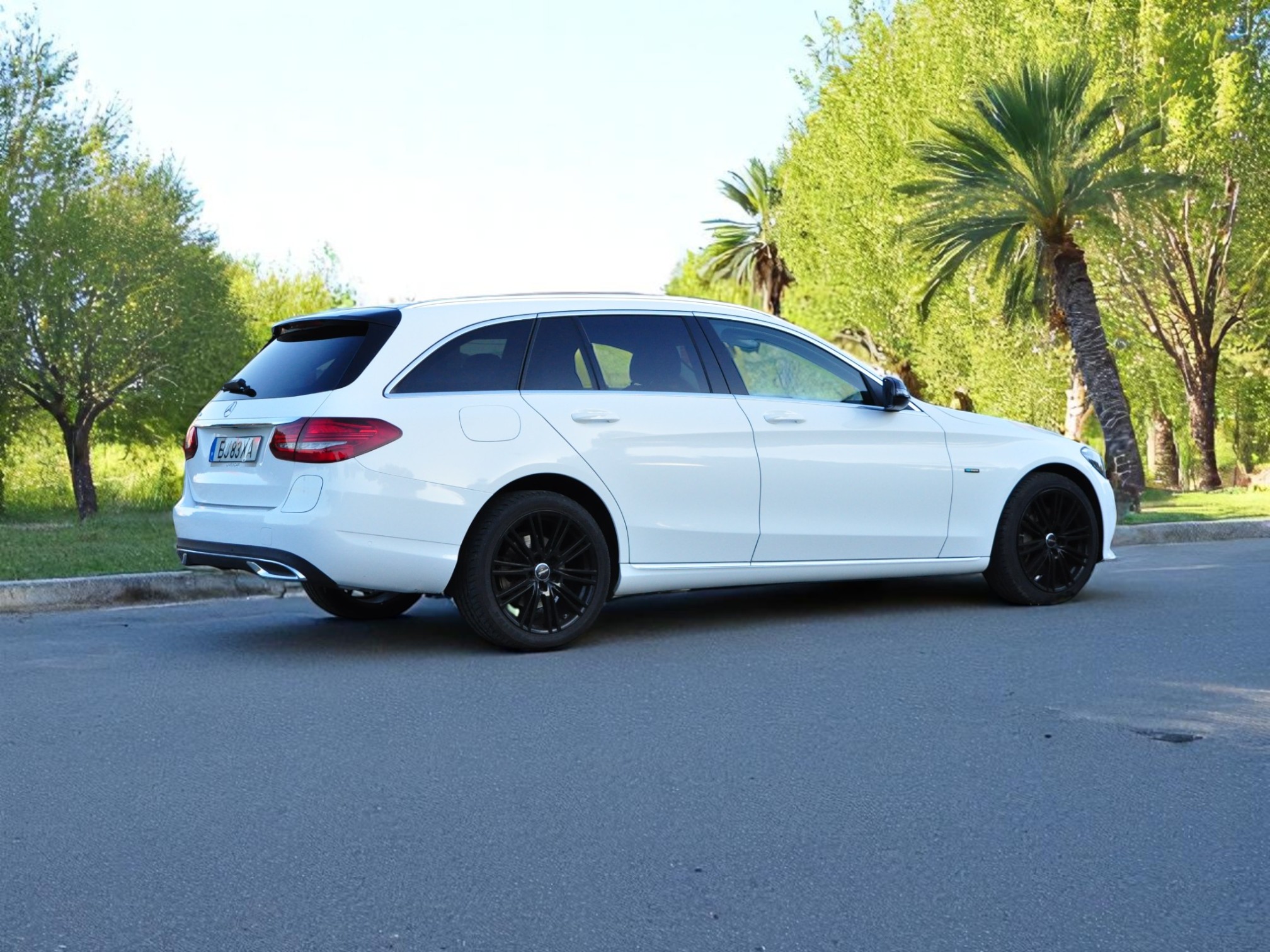 
								Mercedes-Benz C300de 2020 Usada com garantia – Faro Algarve cheio									