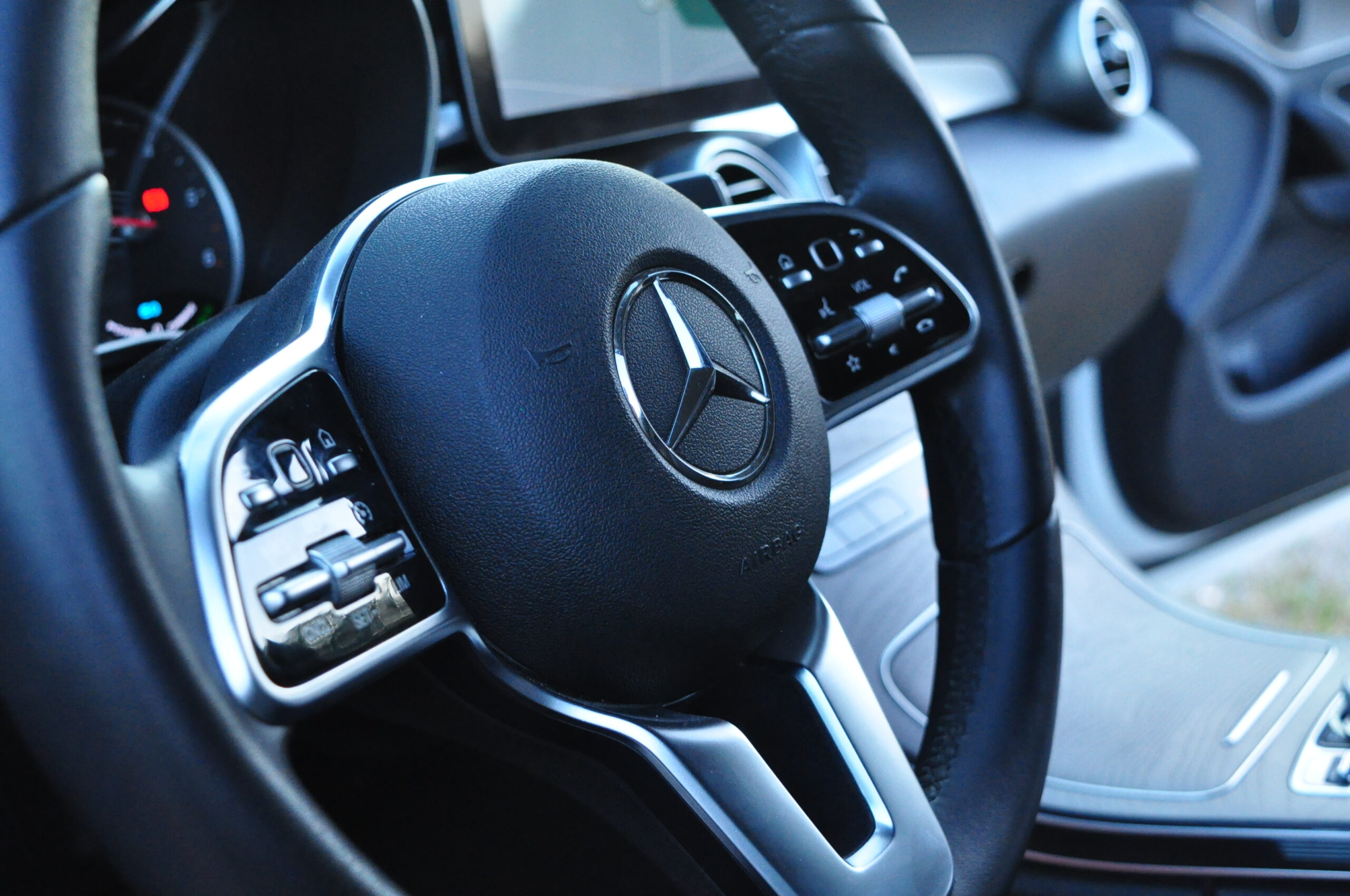 
								Mercedes-Benz C300de 2020 Usada com garantia – Faro Algarve cheio									