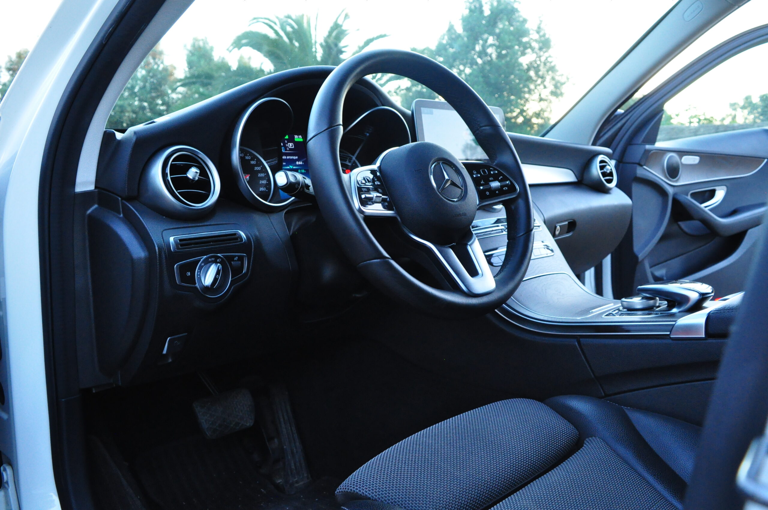 
								Mercedes-Benz C300de 2020 Usada com garantia – Faro Algarve cheio									