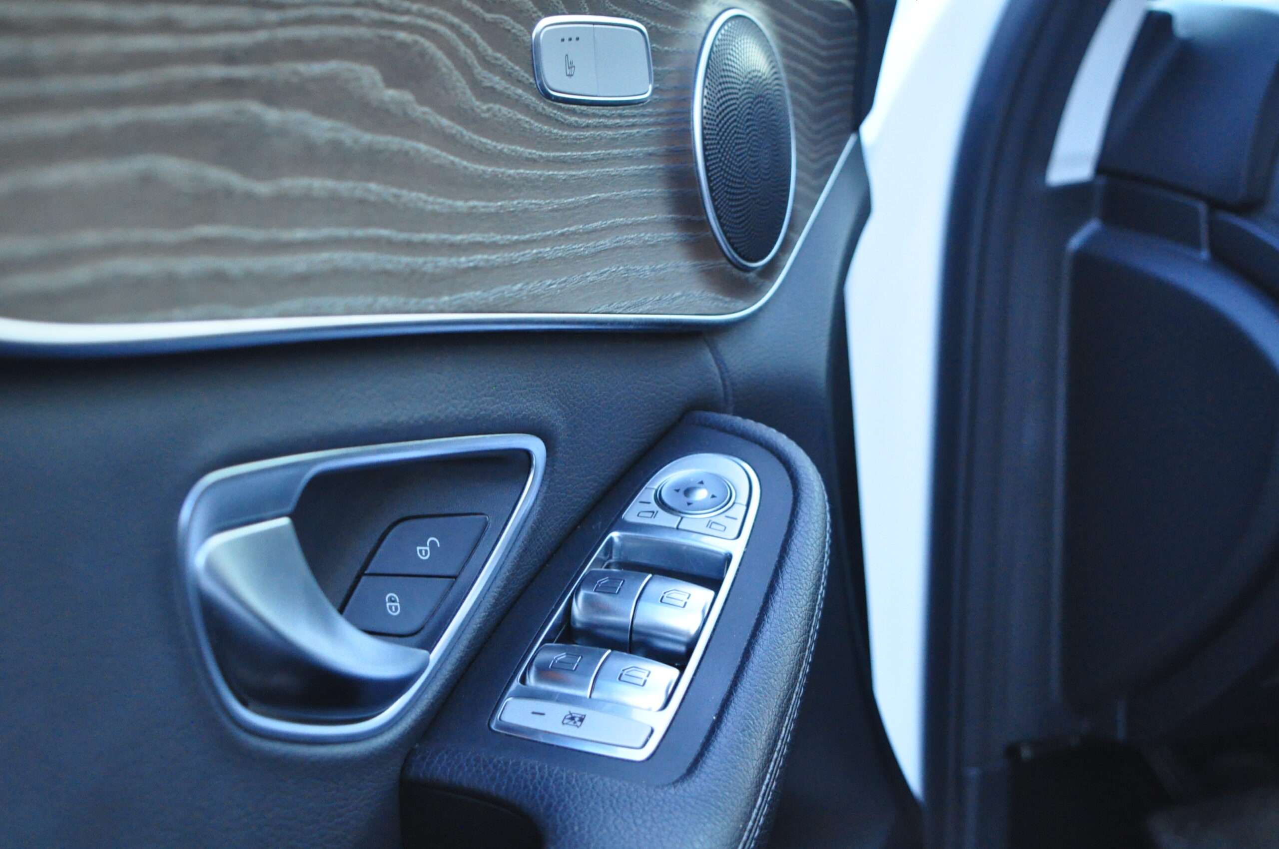 
								Mercedes-Benz C300de 2020 Usada com garantia – Faro Algarve cheio									