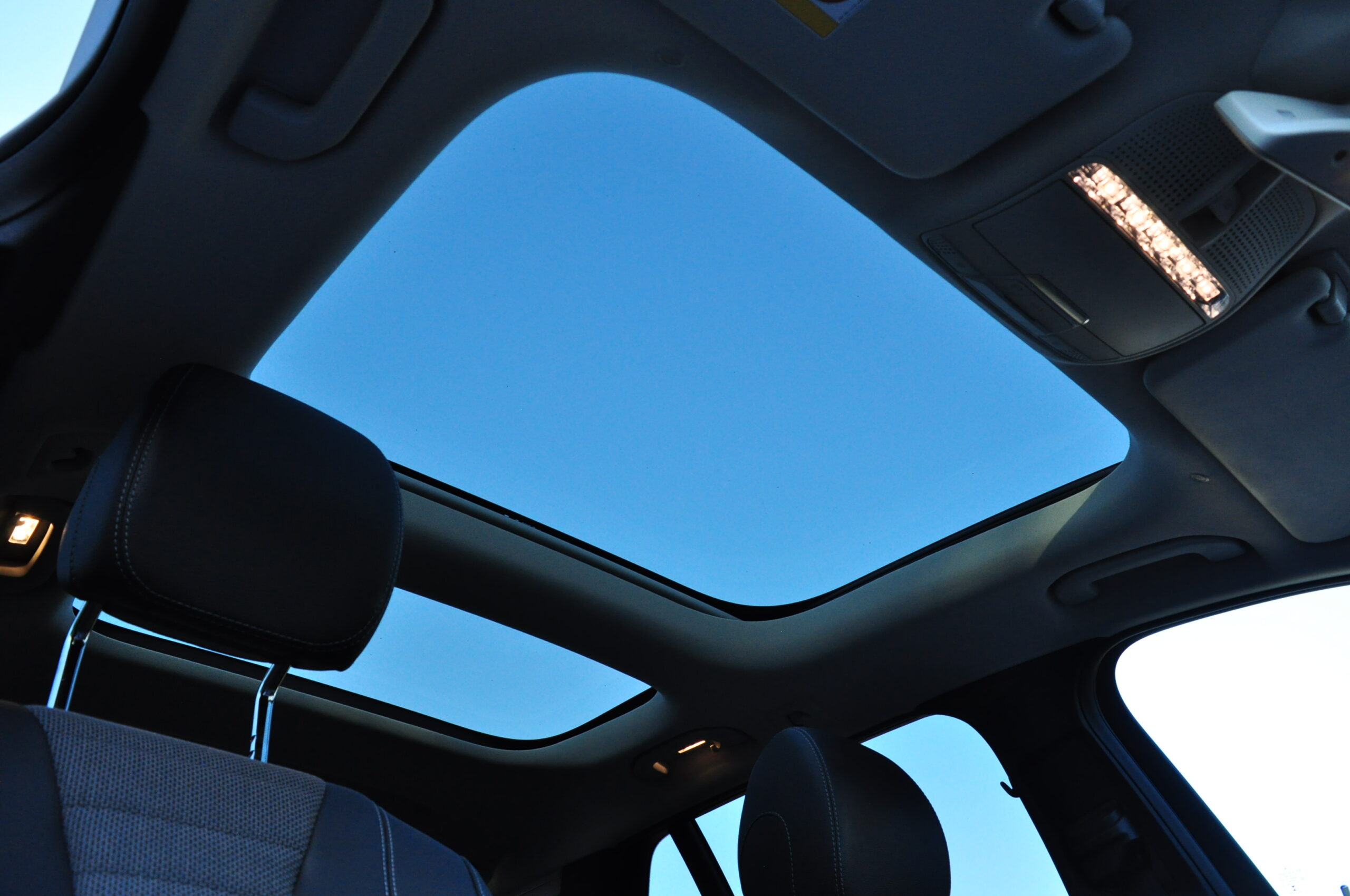 
								Mercedes-Benz E300de 2019 Usado com garantia – Algarve cheio									