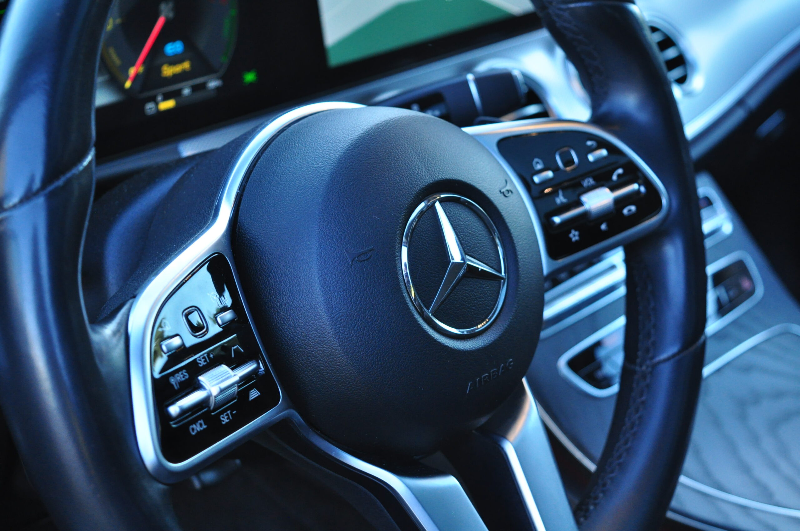 
								Mercedes-Benz E300de 2019 Usado com garantia – Algarve cheio									
