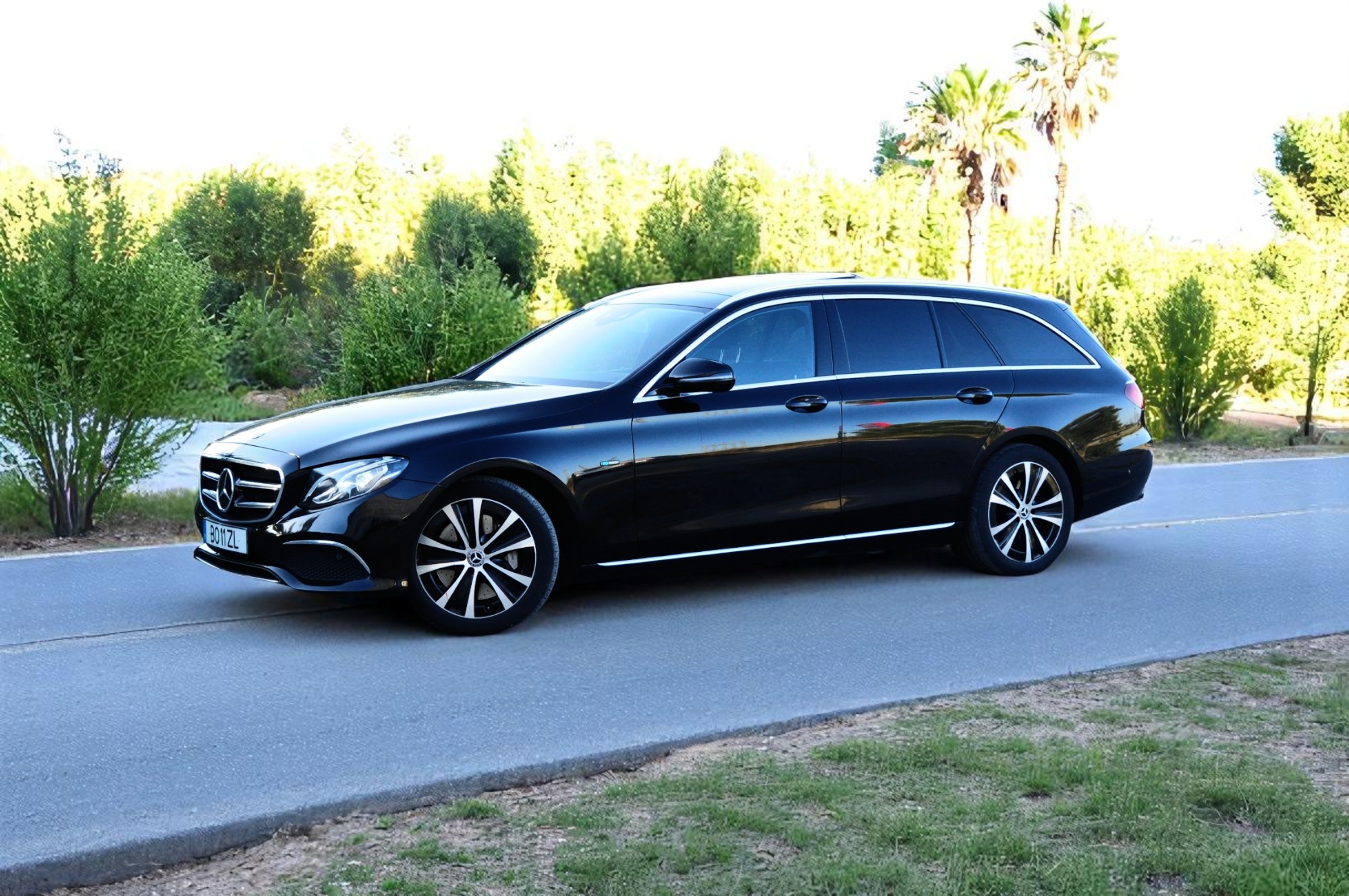 
								Mercedes-Benz E300de 2019 Usado com garantia – Algarve cheio									