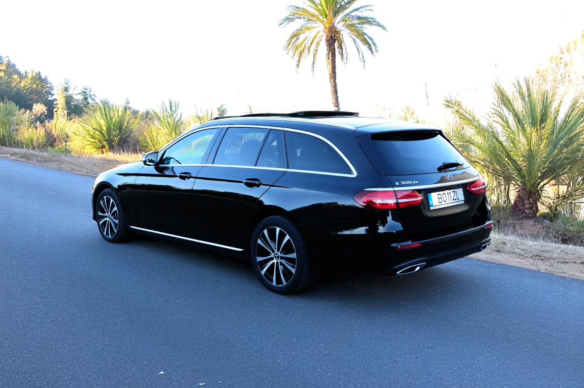 
								Mercedes-Benz E300de 2019 Usado com garantia – Algarve cheio									