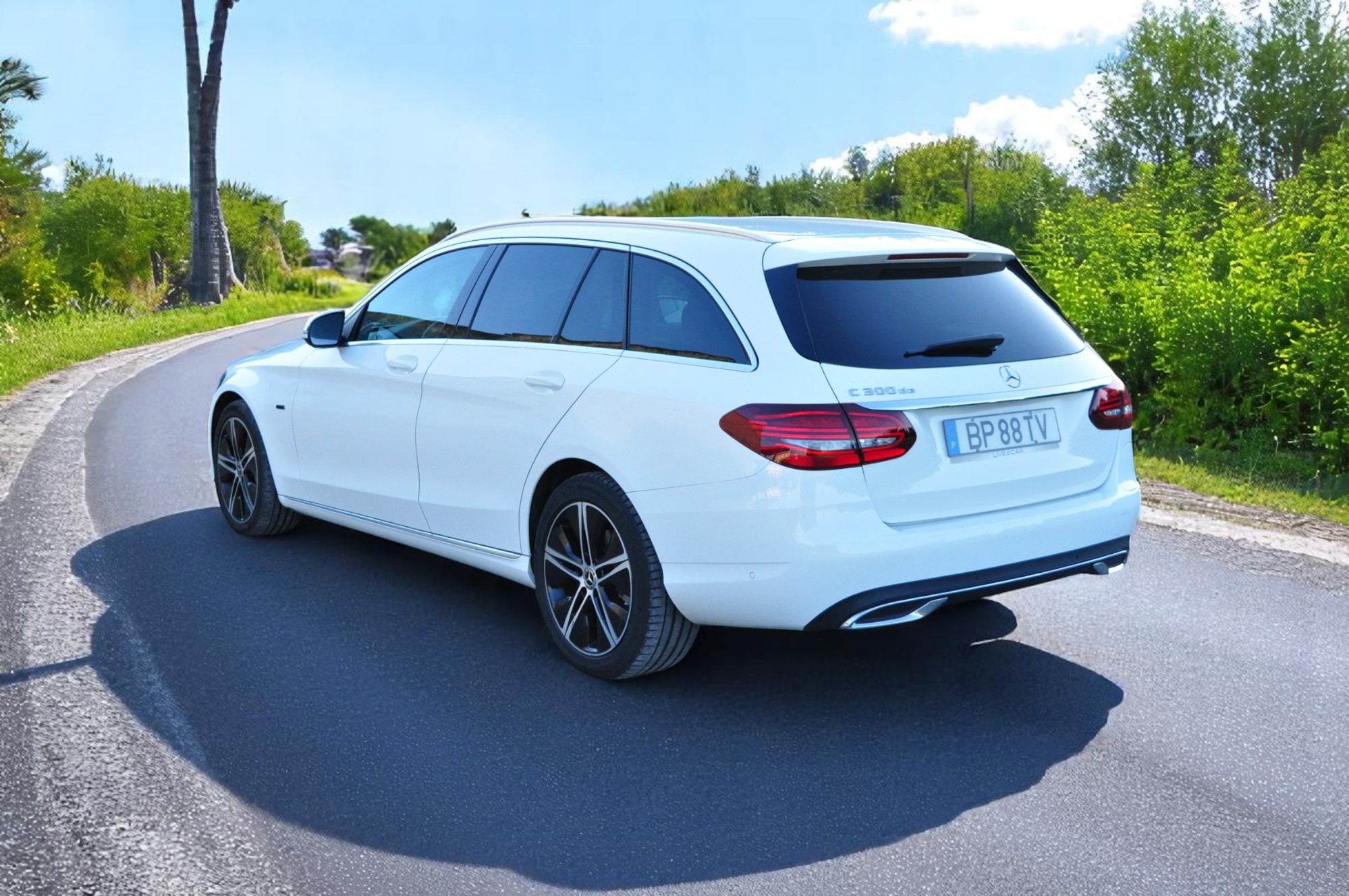 
								Mercedes-Benz C300de Avantgarde 2021 – Carro Usado Algarve cheio									