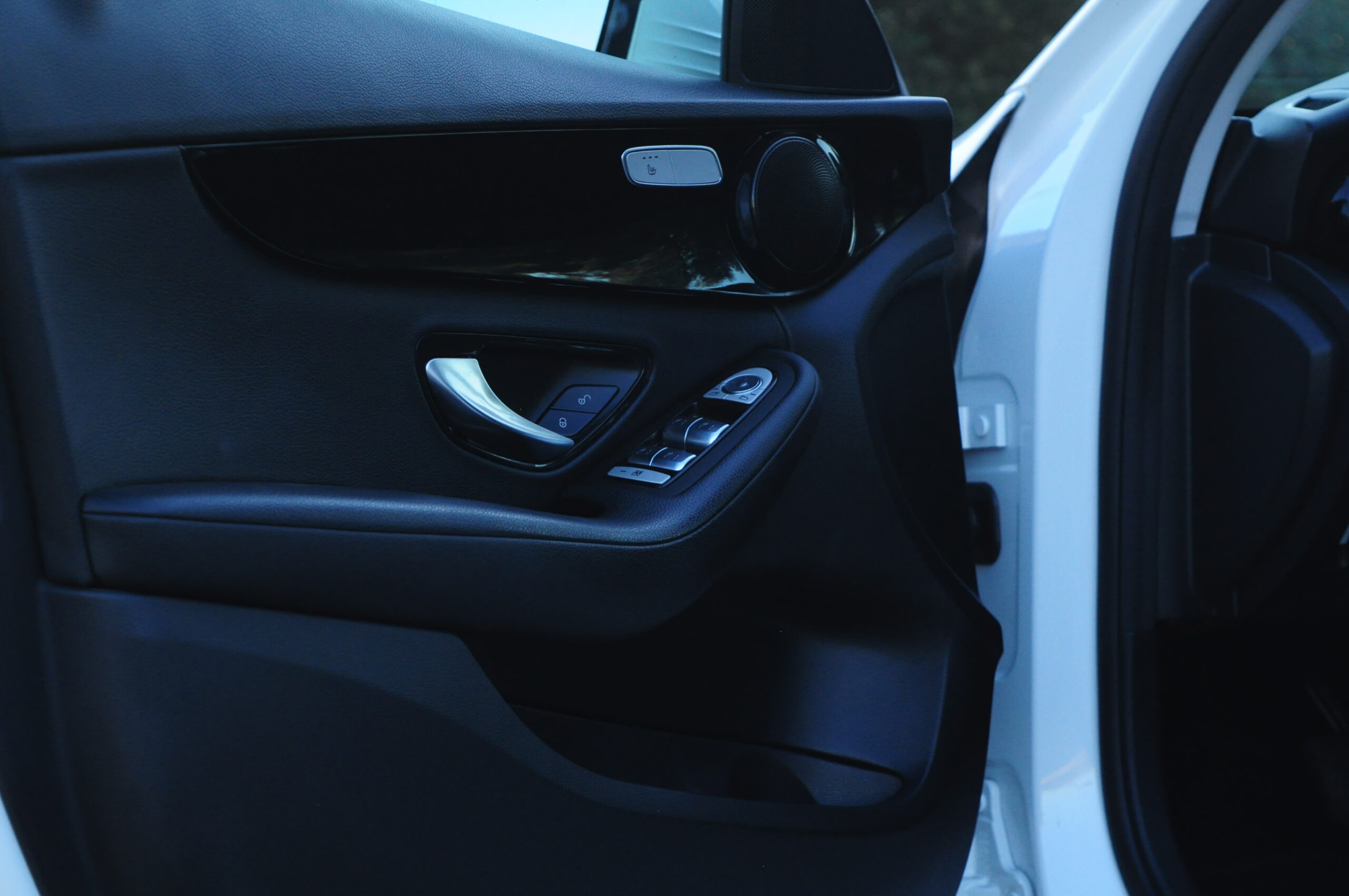 
								Mercedes-Benz C300de Avantgarde 2021 – Carro Usado Algarve cheio									
