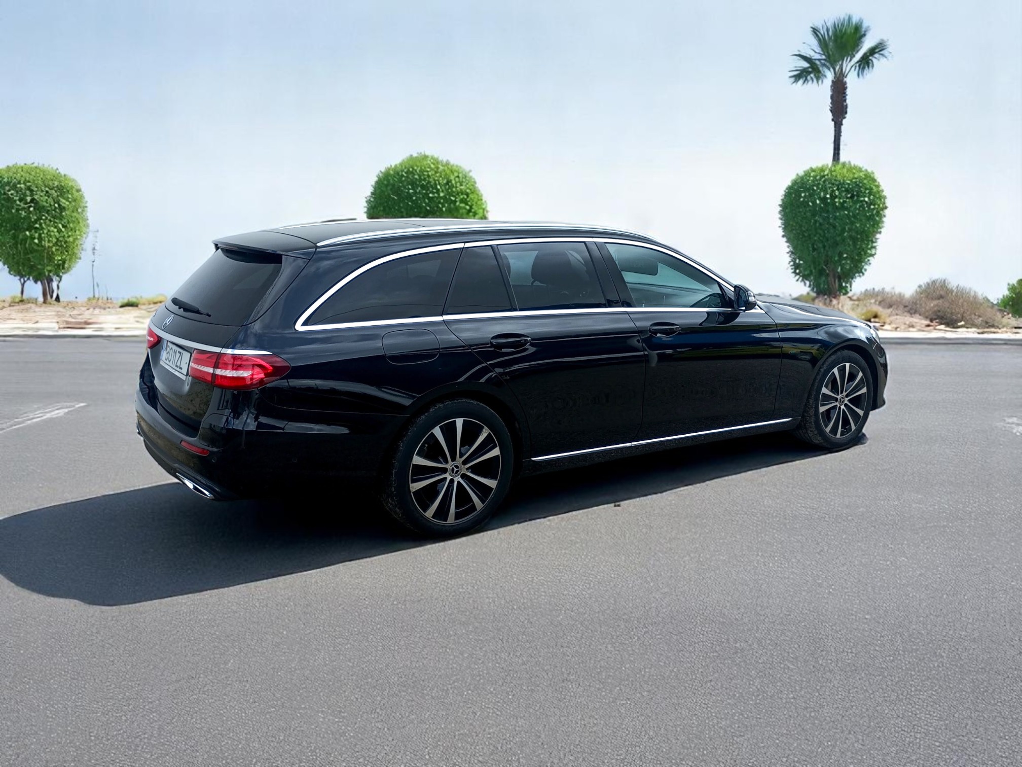
								Mercedes-Benz E300de Business Solution 2019 Usado – Algarve cheio									