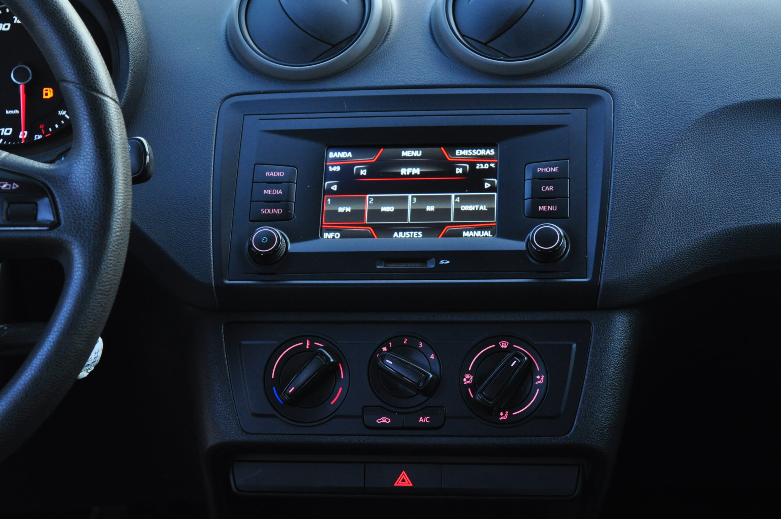 
								SEAT Ibiza 1.0 Gasolina 2016 – Faro – Algarve cheio									
