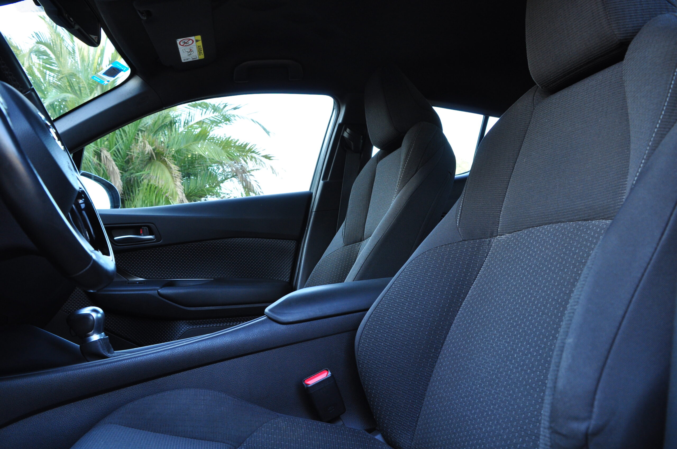 
								Toyota C-HR 1.8 Hybrid Usado com Garantia – Faro Algarve cheio									