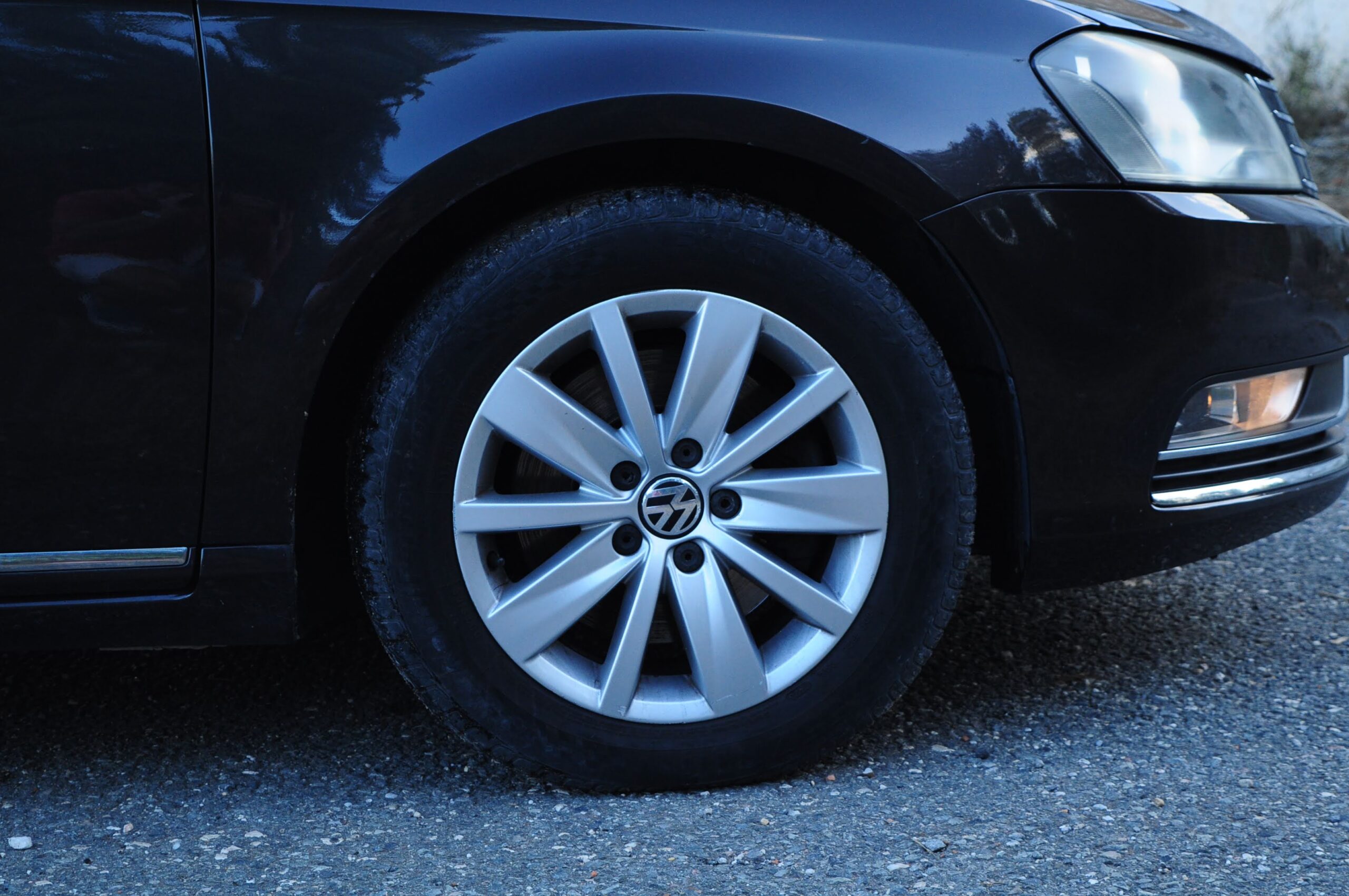 
								VOLKSWAGEN PASSAT B7 VARIANT 1.6 TDI Usado com Garantia cheio									