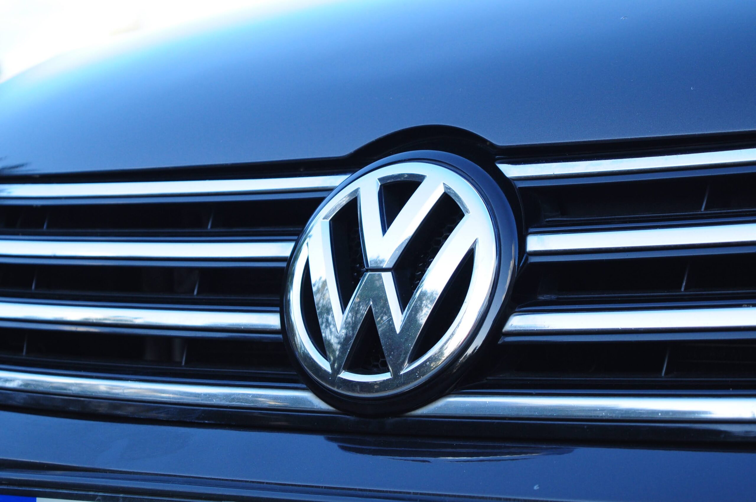 
								VOLKSWAGEN PASSAT B7 VARIANT 1.6 TDI Usado com Garantia cheio									