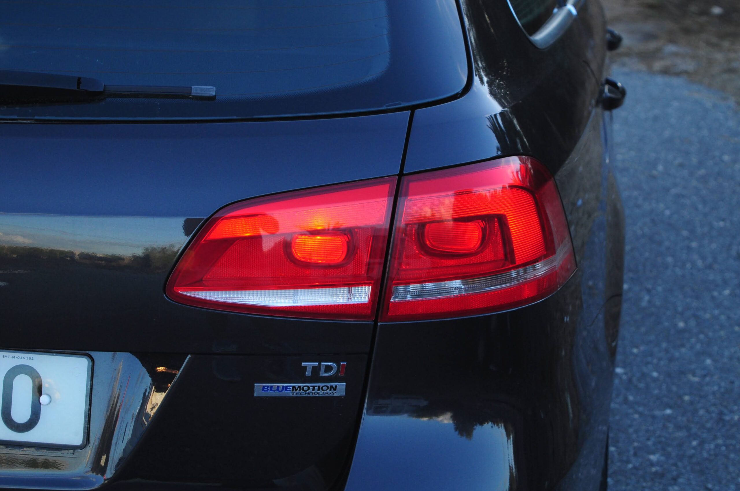 
								VOLKSWAGEN PASSAT B7 VARIANT 1.6 TDI Usado com Garantia cheio									