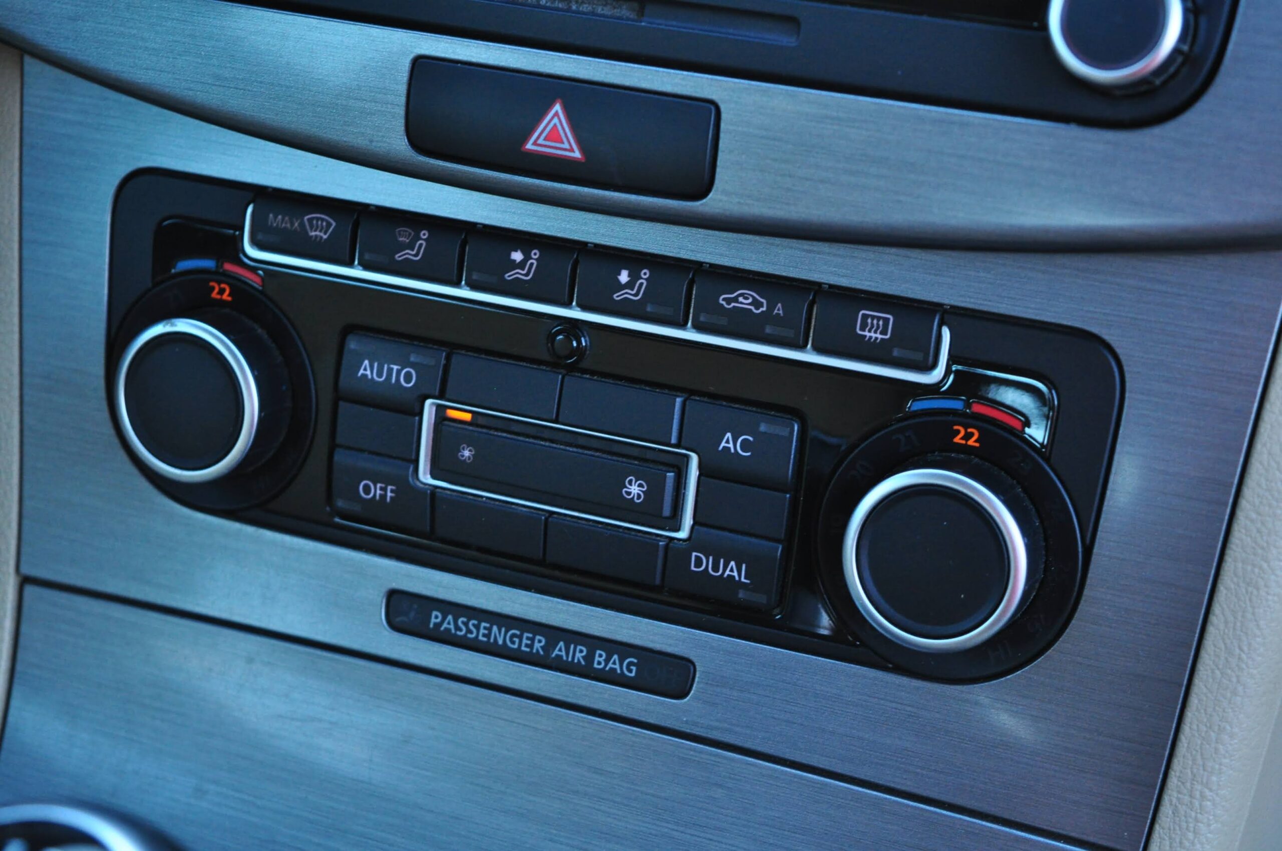 
								VOLKSWAGEN PASSAT B7 VARIANT 1.6 TDI Usado com Garantia cheio									