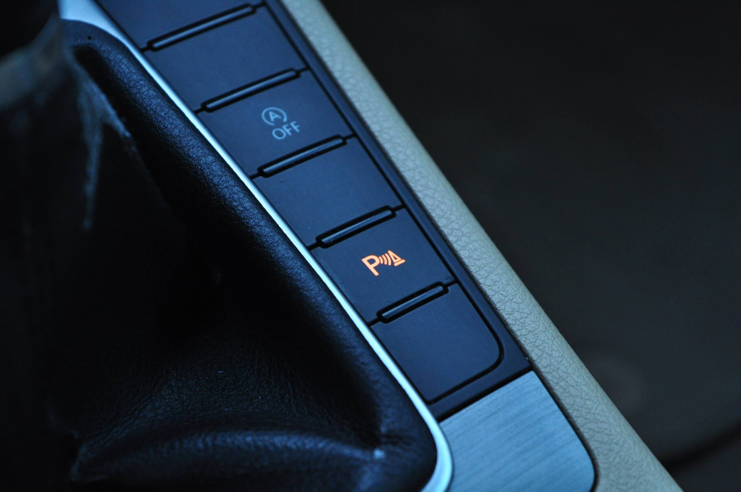 
								VOLKSWAGEN PASSAT B7 VARIANT 1.6 TDI Usado com Garantia cheio									