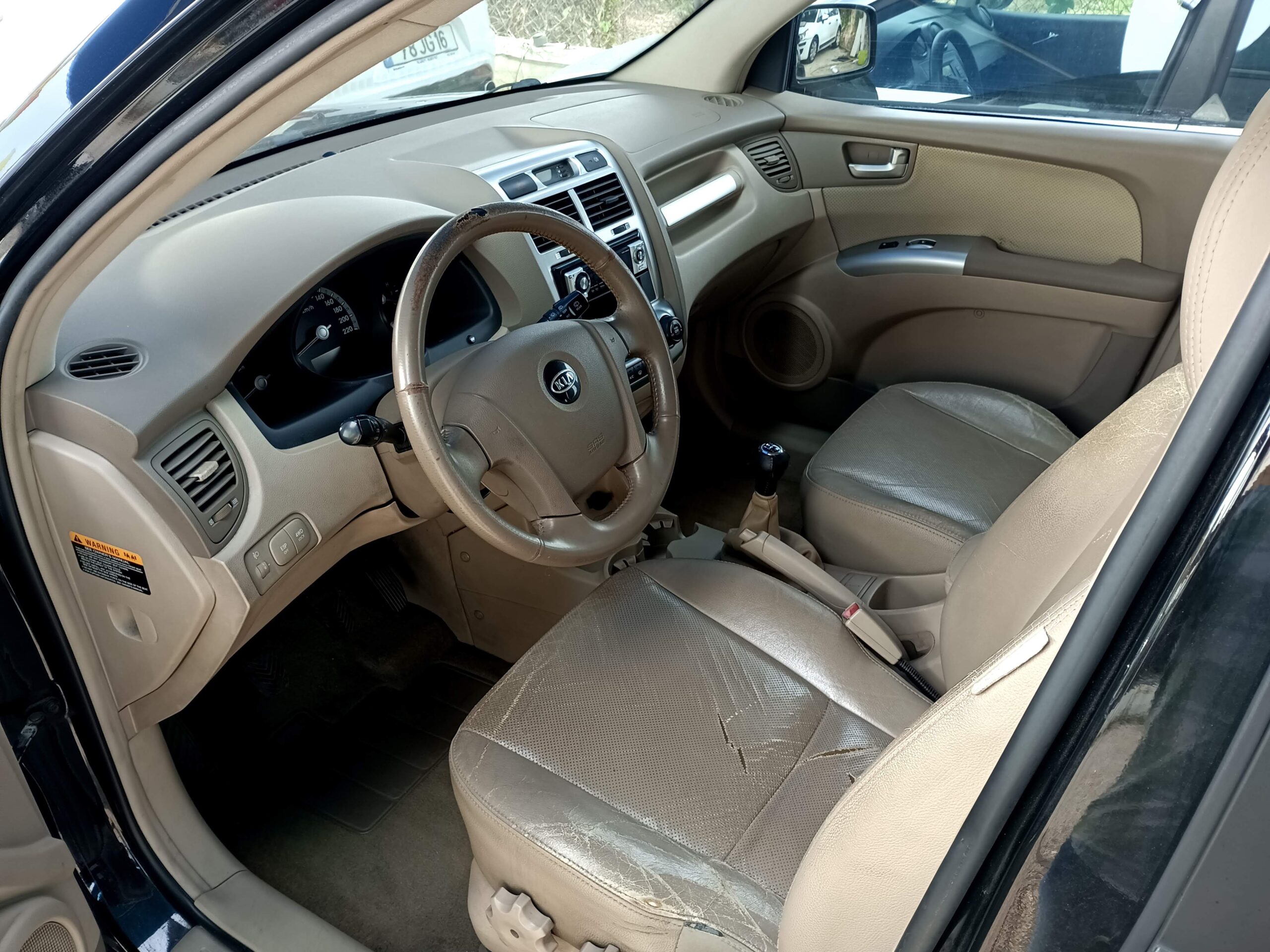 
								KIA SPORTAGE II 2.0 CRDI 2005 Usado com garantia Faro Algarve cheio									