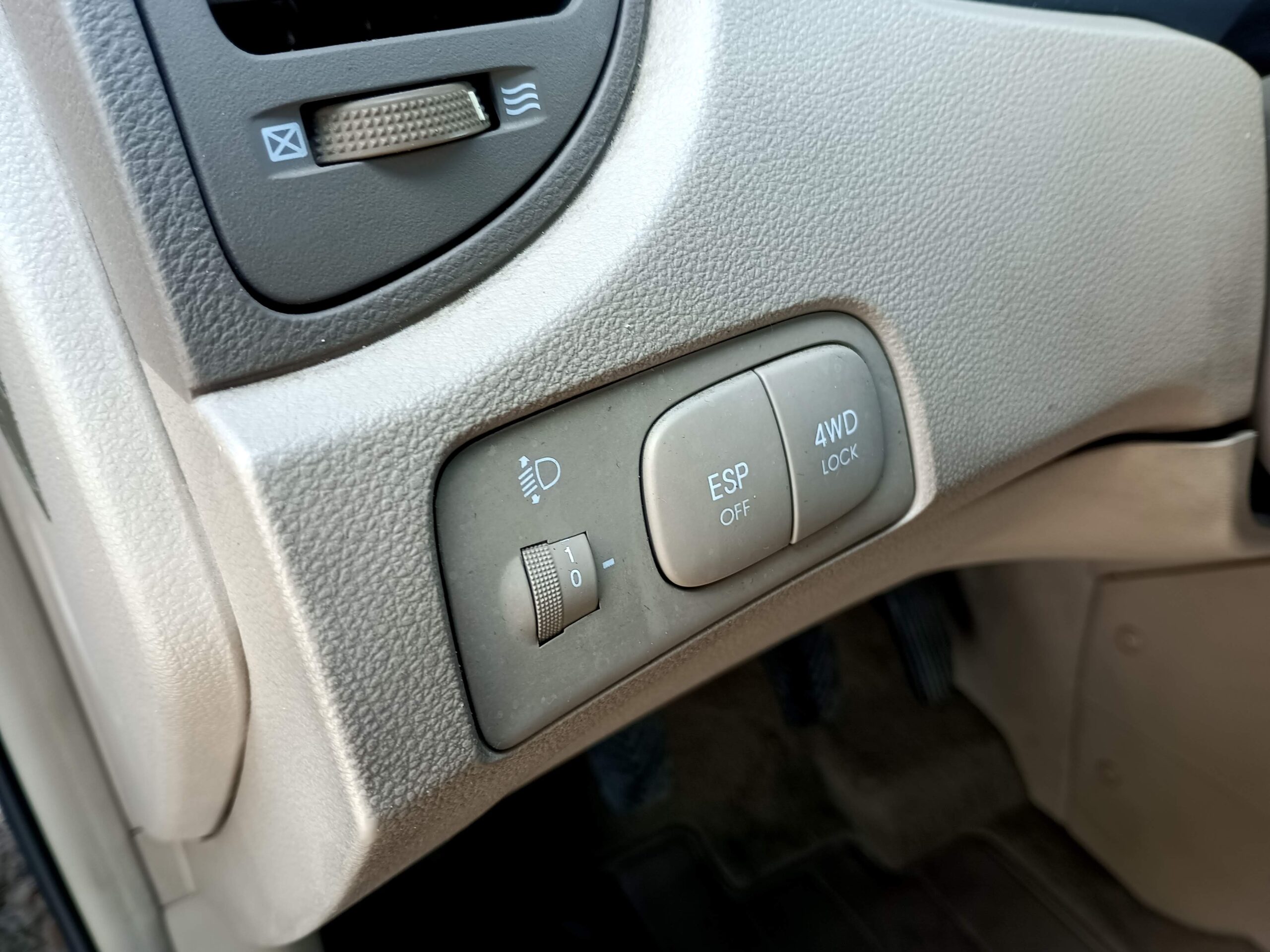 
								KIA SPORTAGE II 2.0 CRDI 2005 Usado com garantia Faro Algarve cheio									