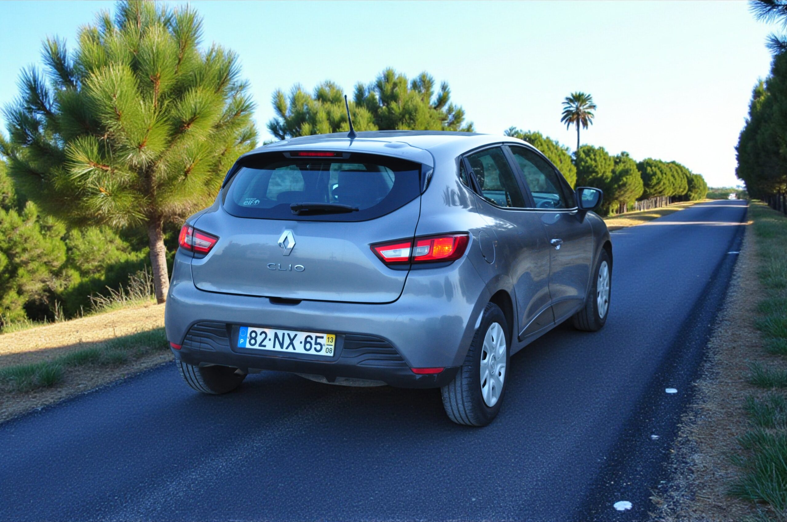 
								RENAULT CLIO IV 1.2 16V Gasolina com garantia cheio									