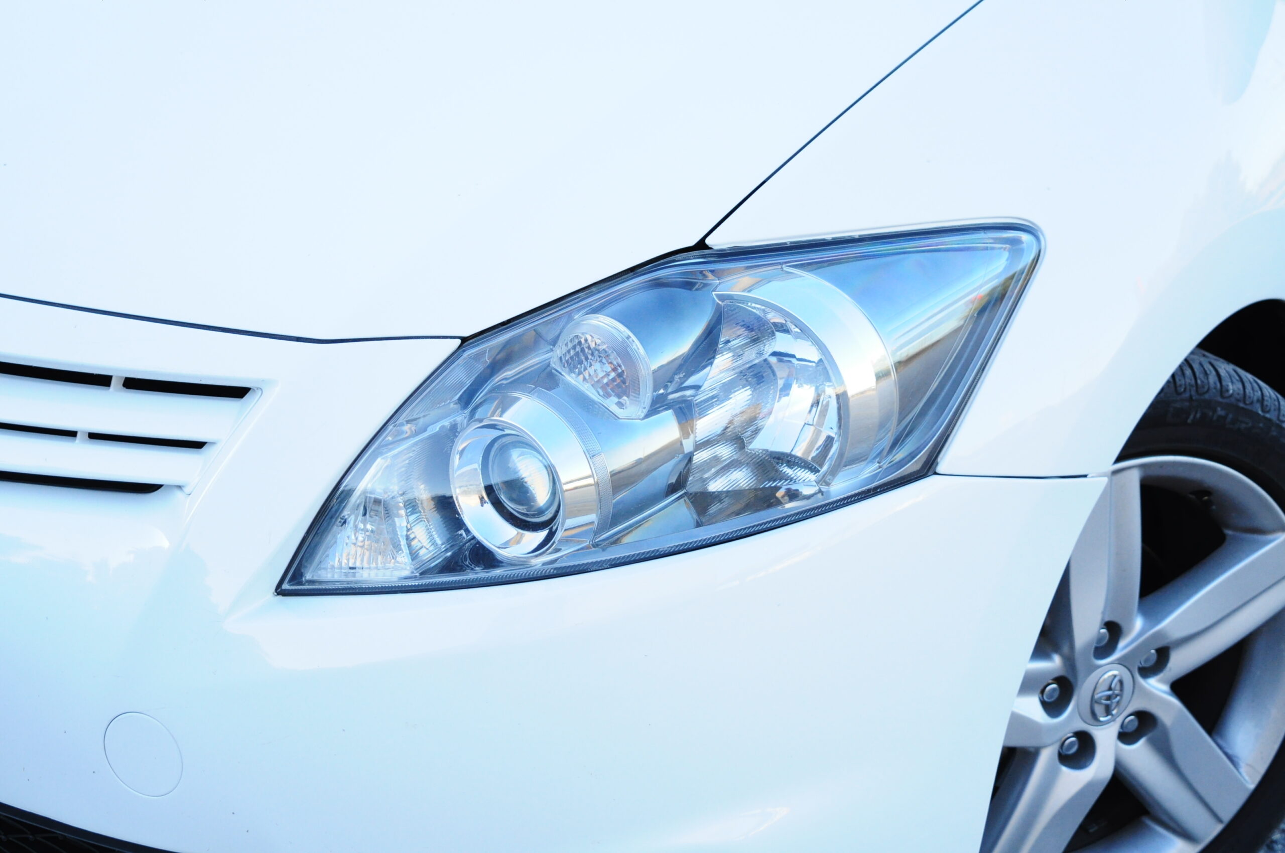 
								Toyota Auris 1.4 Gasóleo Usado com Garantia Algarve cheio									