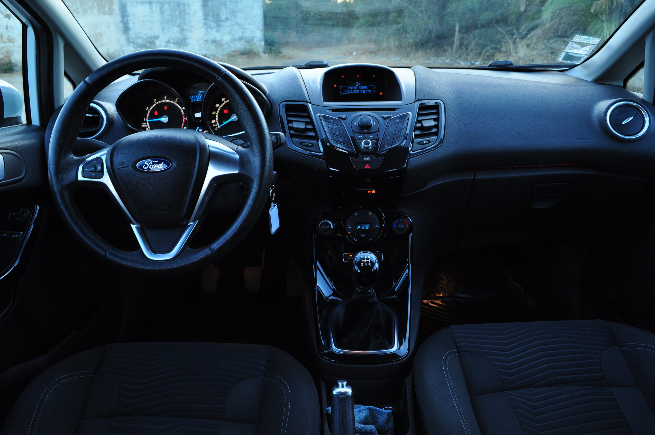 
								FORD Fiesta 1.0 2015 Usado Faro Algarve cheio									