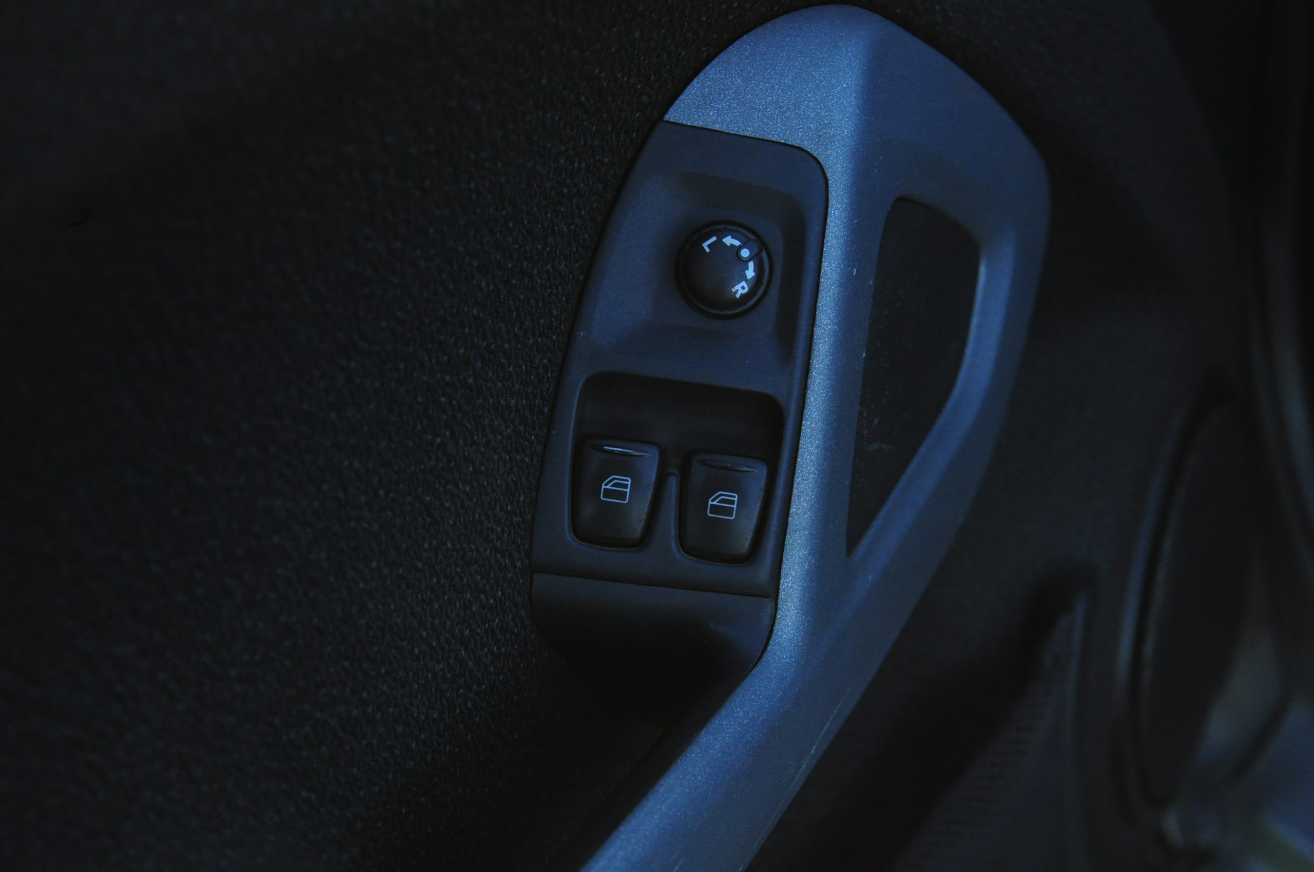 
								SMART FORTWO CABRIO 1.0 TURBO Gasolina 2009 Usado Algarve cheio									