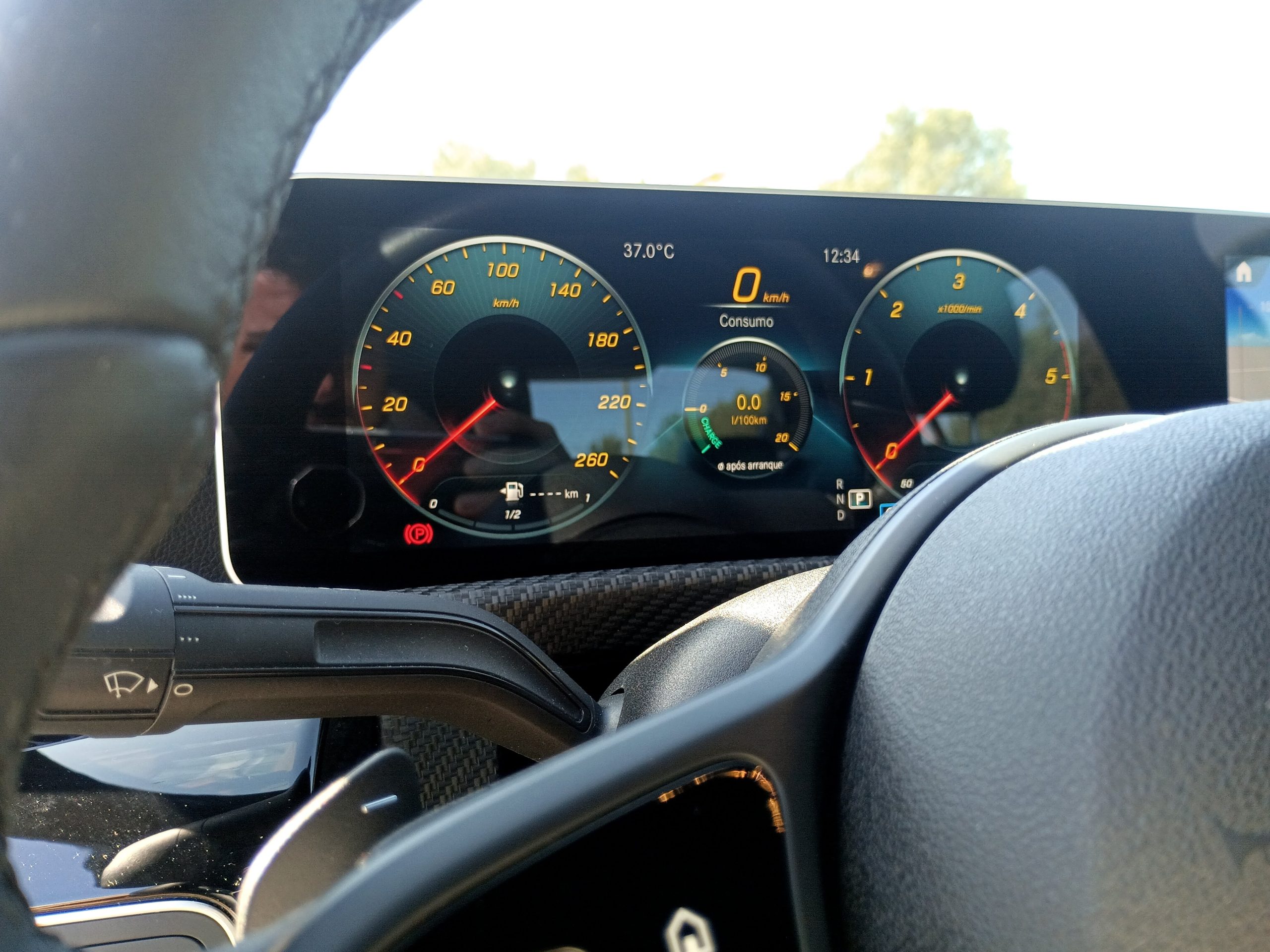 
								Mercedes-Benz A 180d Business Solution – Gasóleo – Caixa automática – Faro – Algarve cheio									