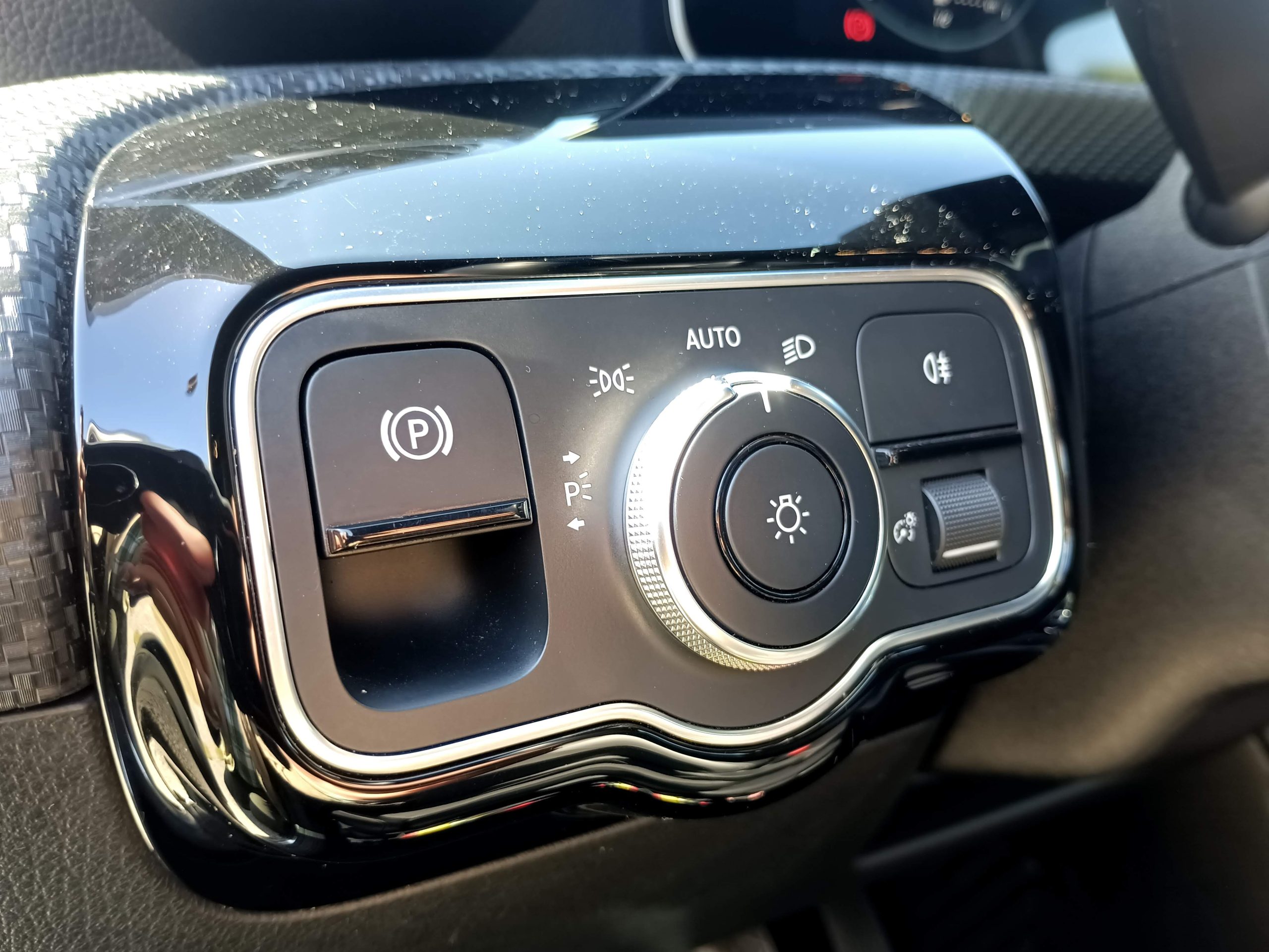 
								Mercedes-Benz A 180d Business Solution – Gasóleo – Caixa automática – Faro – Algarve cheio									