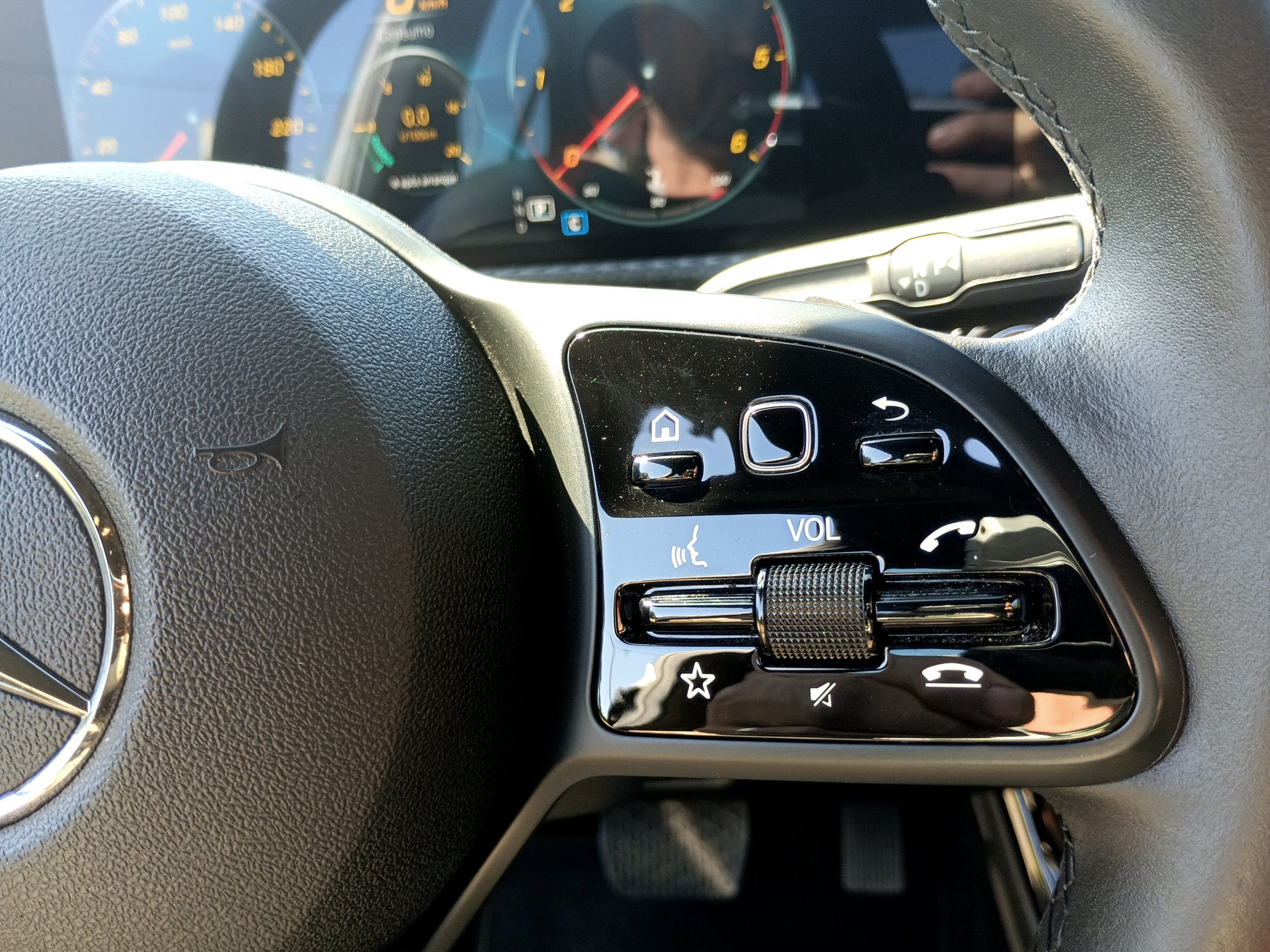 
								Mercedes-Benz A 180d Business Solution – Gasóleo – Caixa automática – Faro – Algarve cheio									